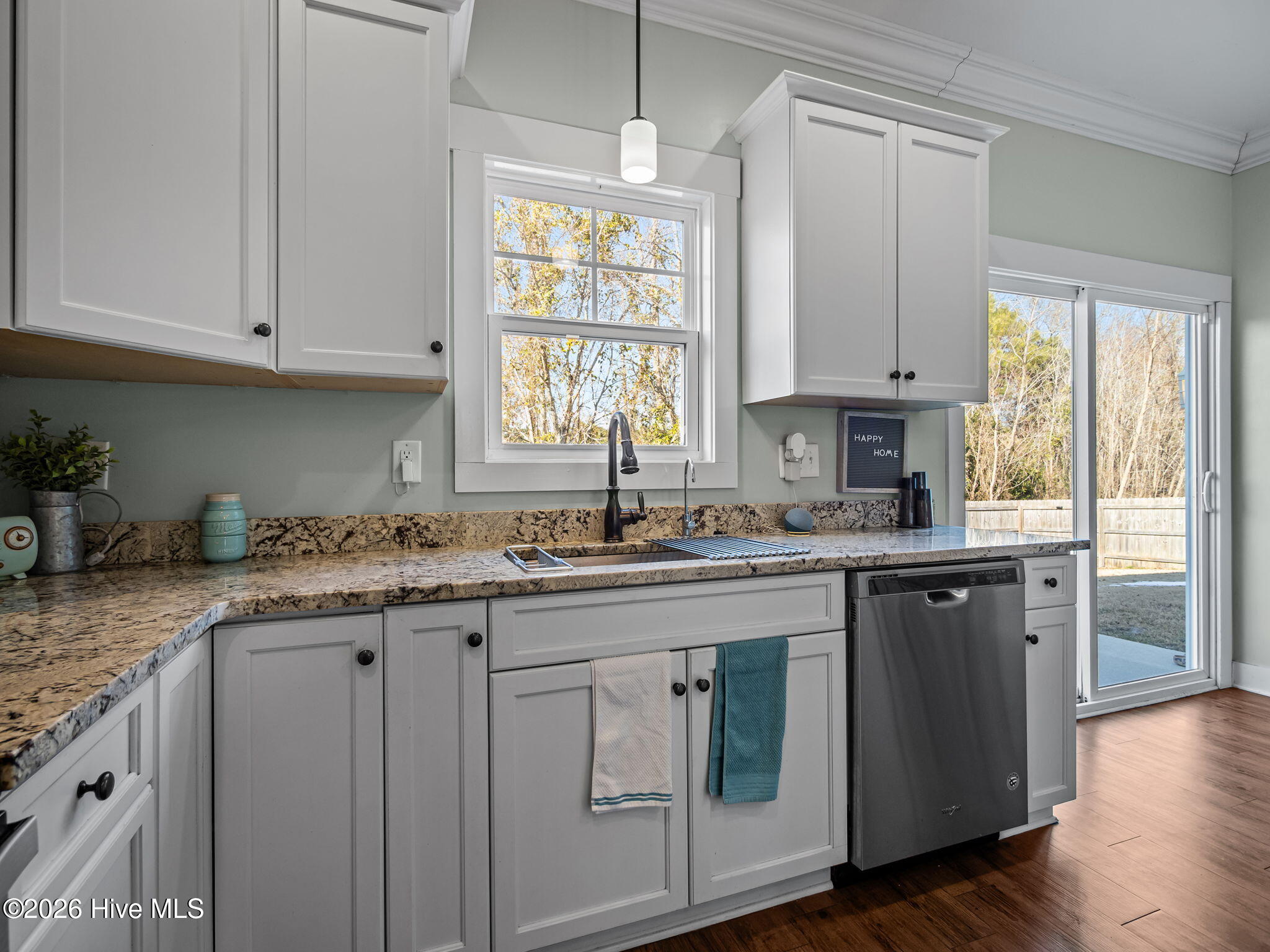 100553729 | Photo 18