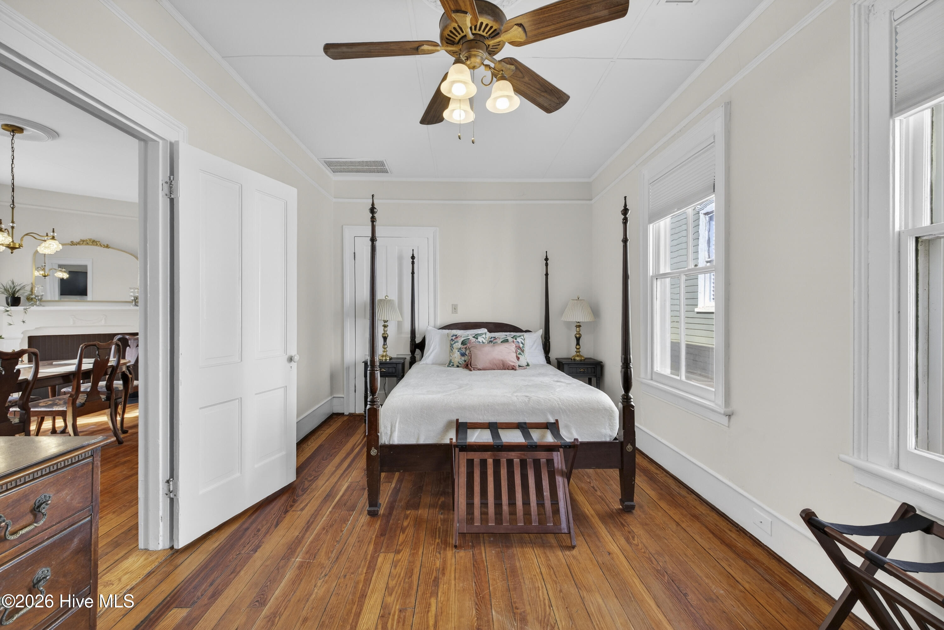 100555713 | Photo 42