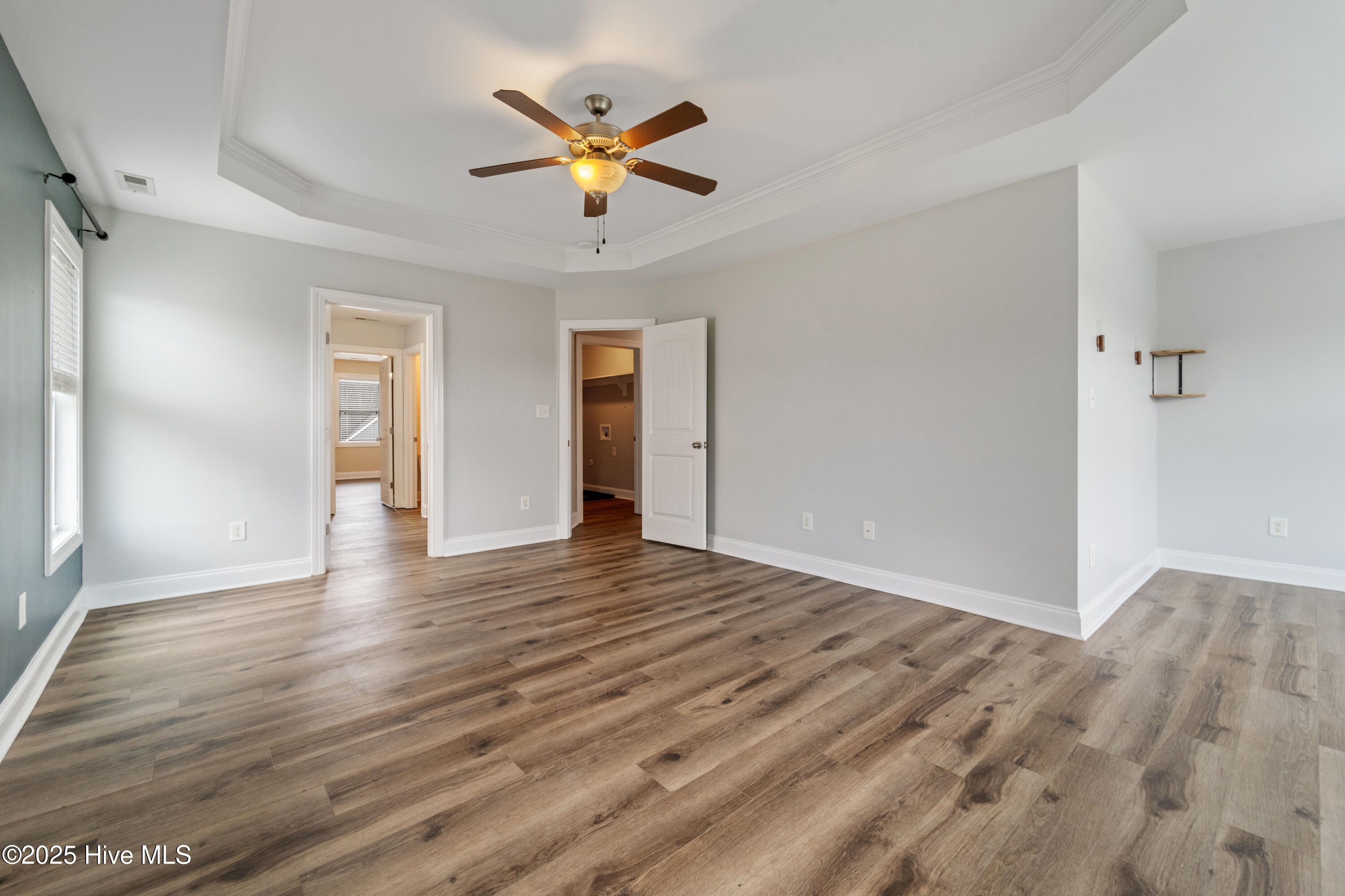 100525842 | Photo 55