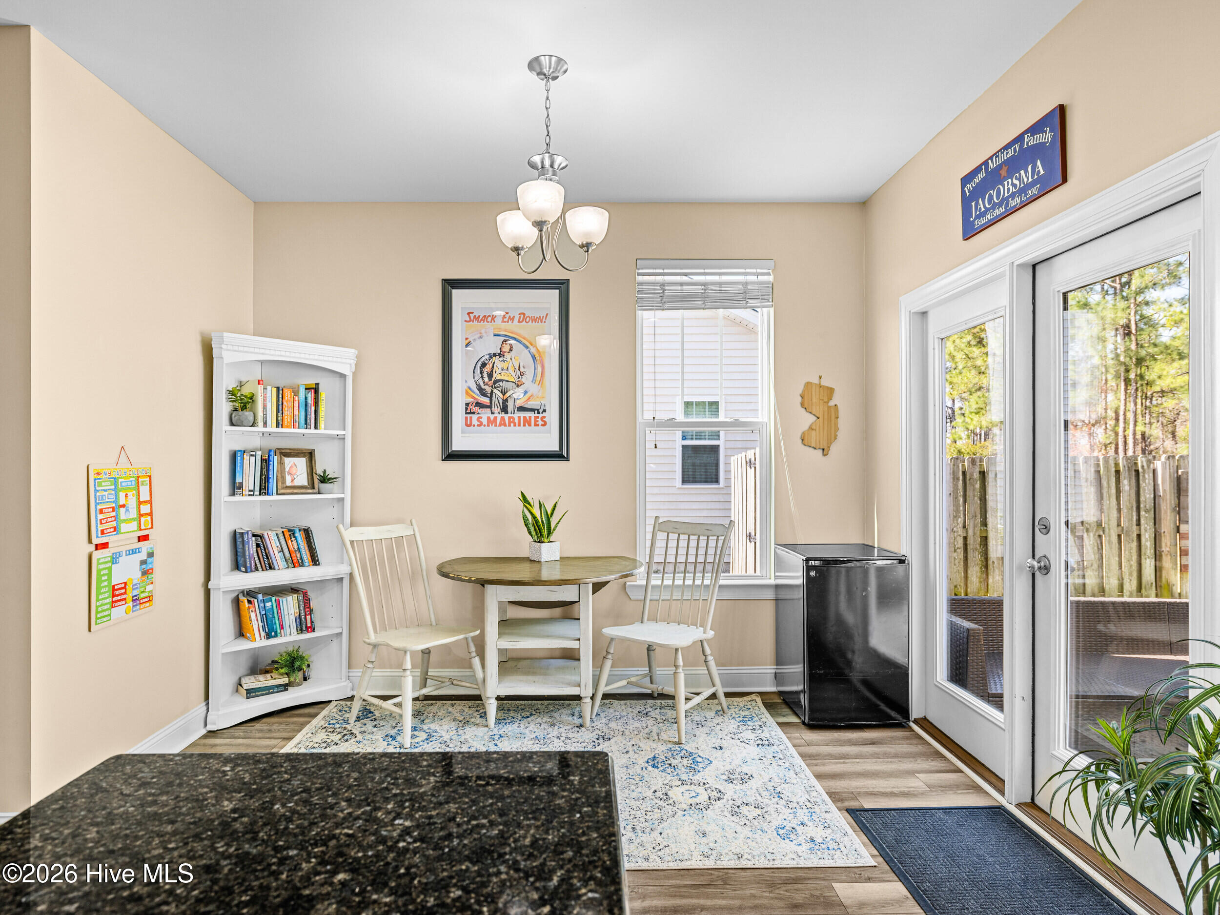 100562428 | Photo 29