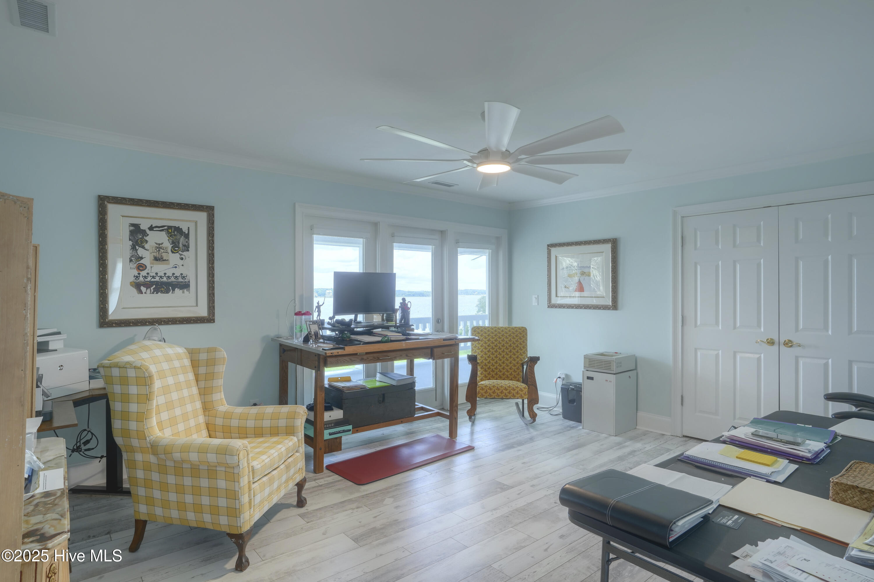 100512986 | Photo 41