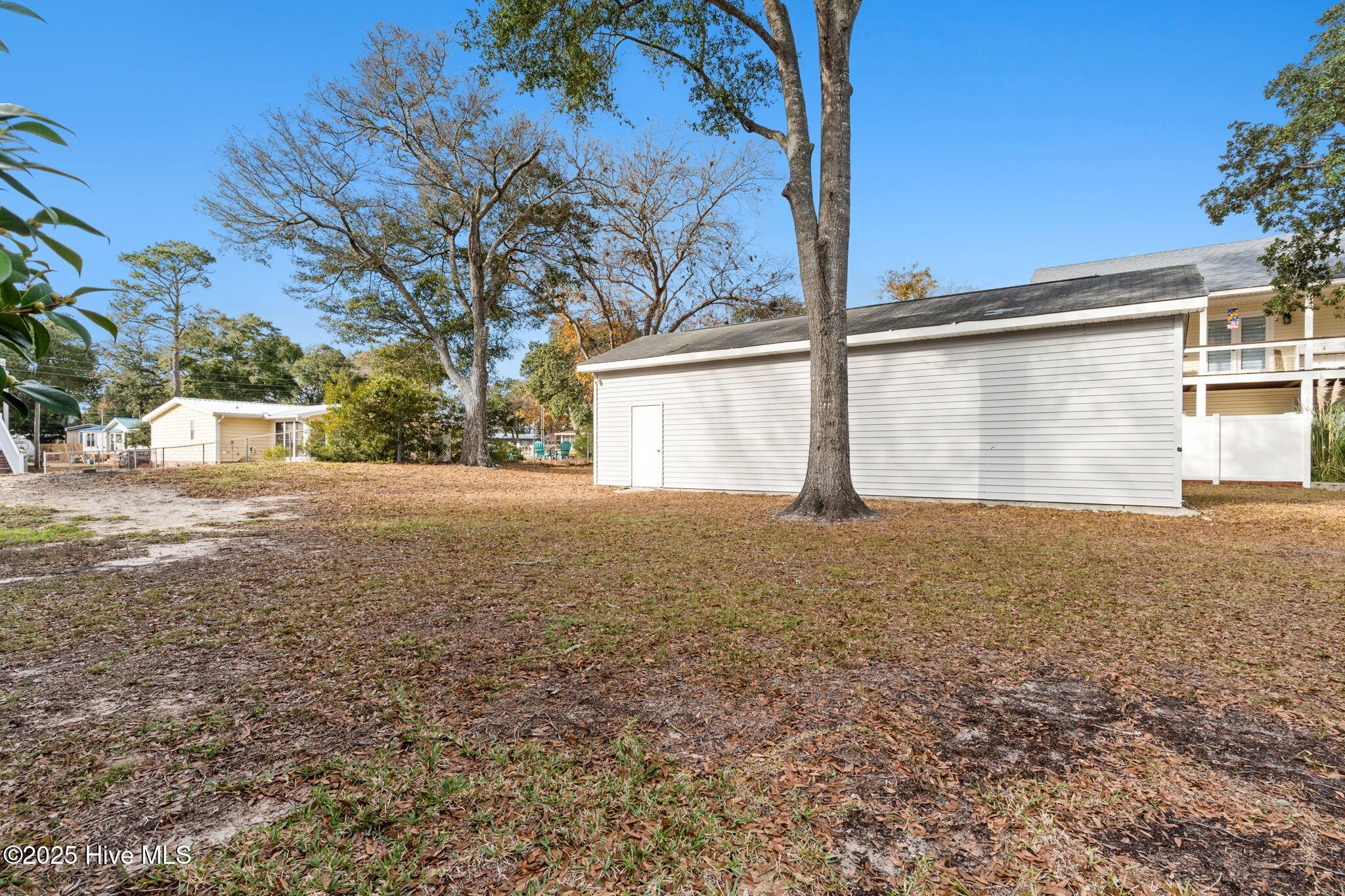 100544107 | Photo 45