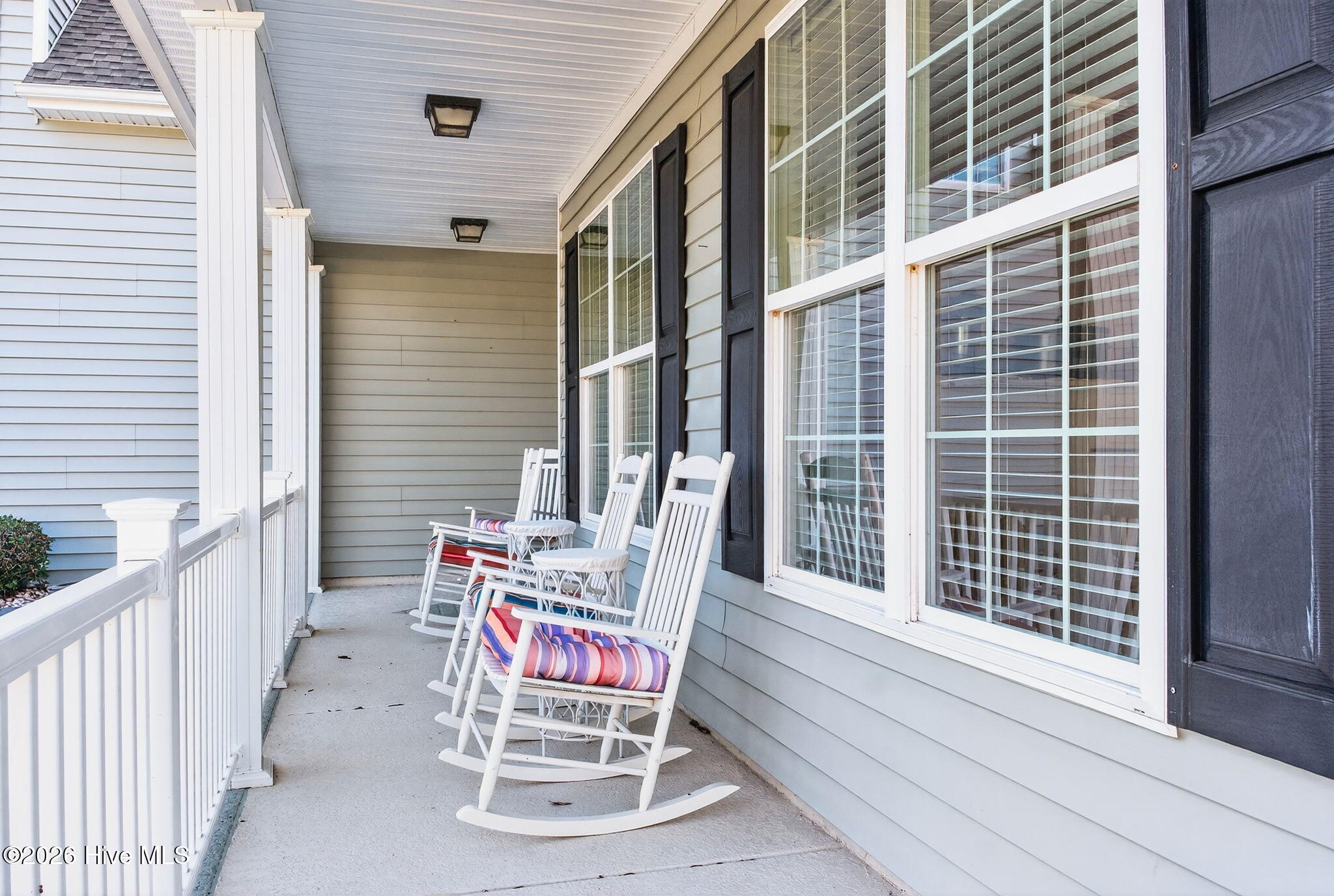 100558240 | Photo 37