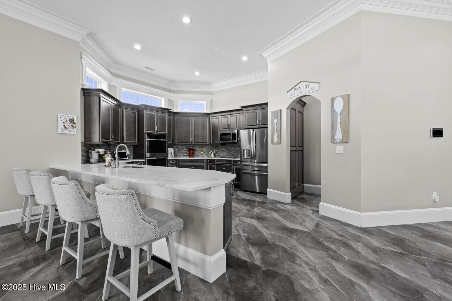 100546022 | Photo 19