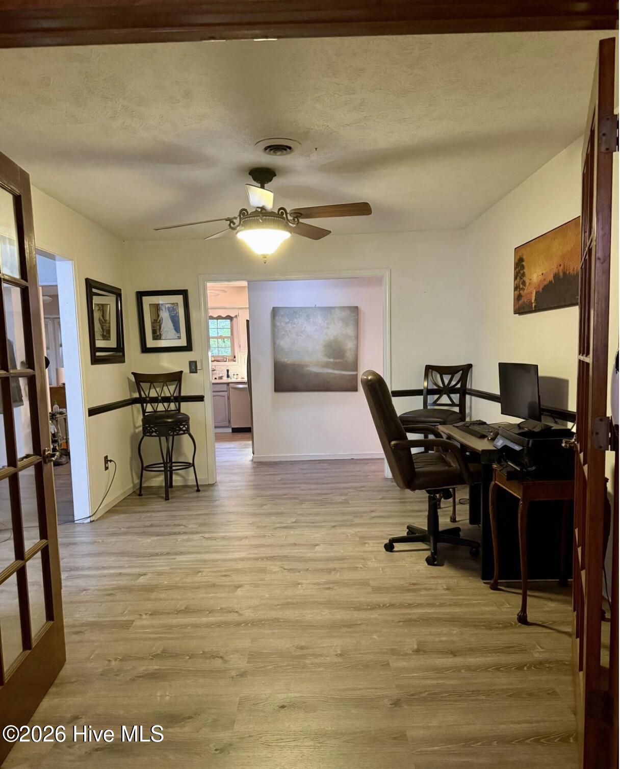 100564065 | Photo 15