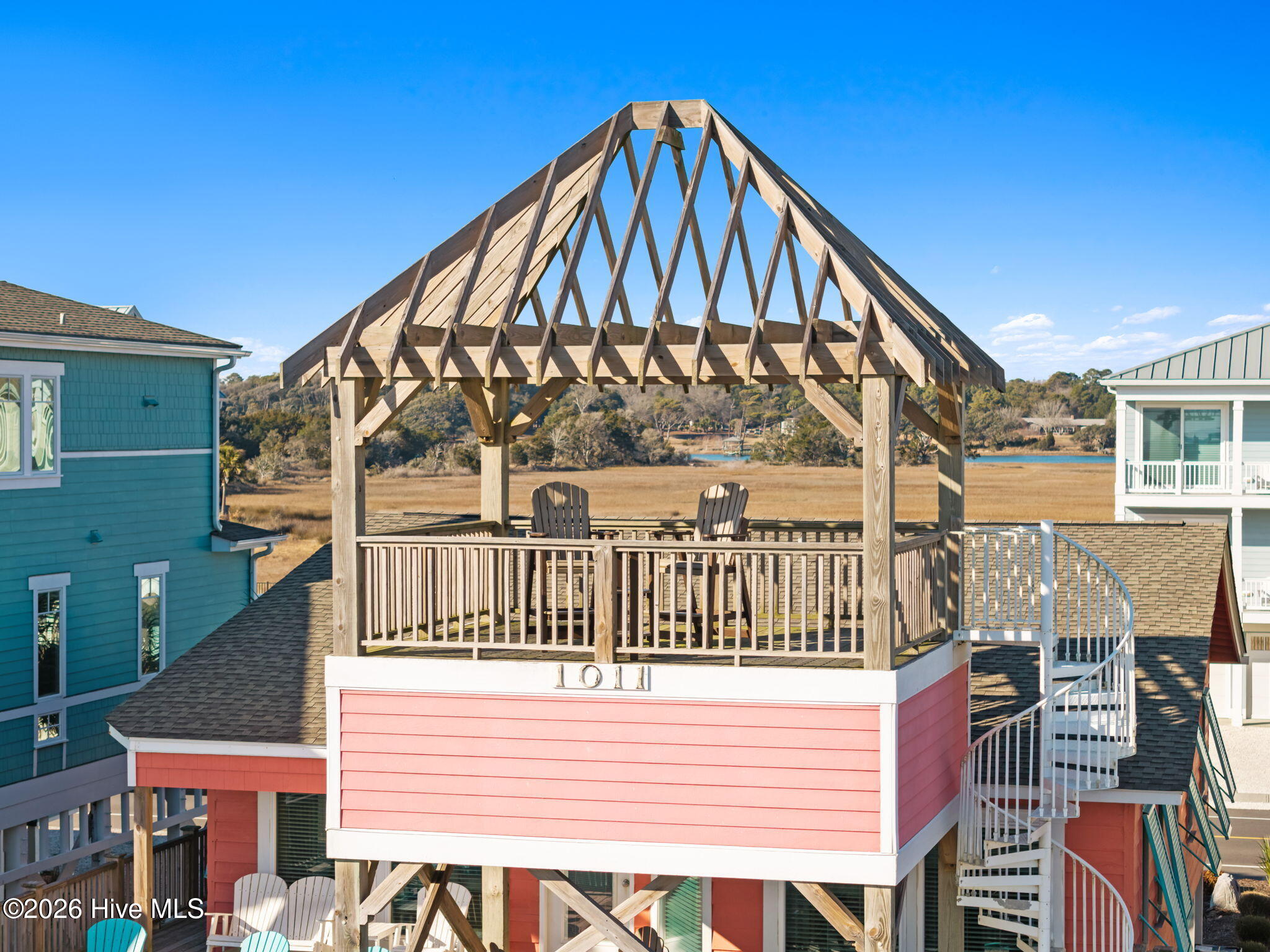 100552493 | Photo 50