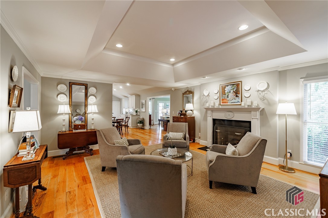 1060 Woodhollow Lane