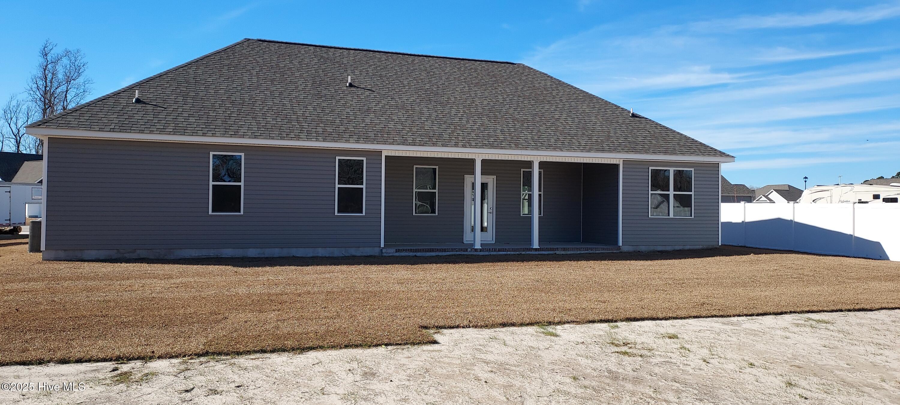 805 Short Row Court, Maysville, NC 28555 – photo 2: 1000002627
