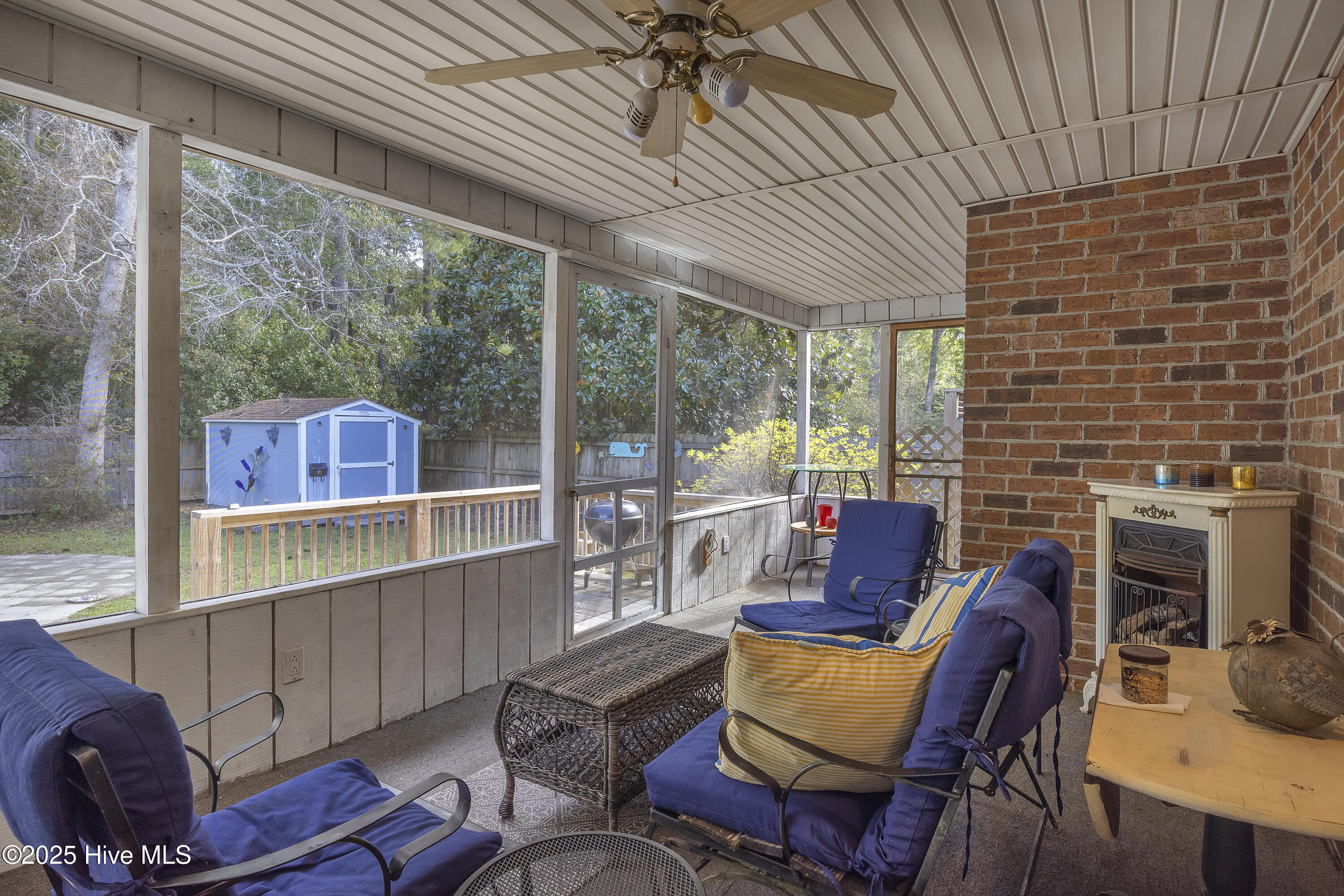 100536846 | Photo 42