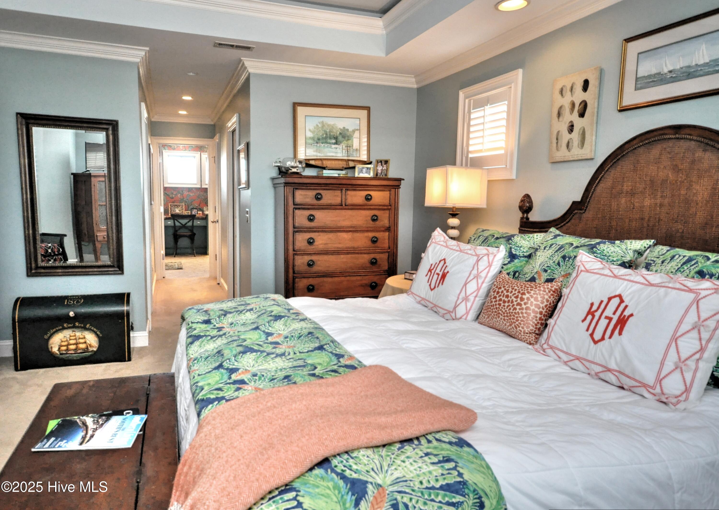 100537753 | Photo 36