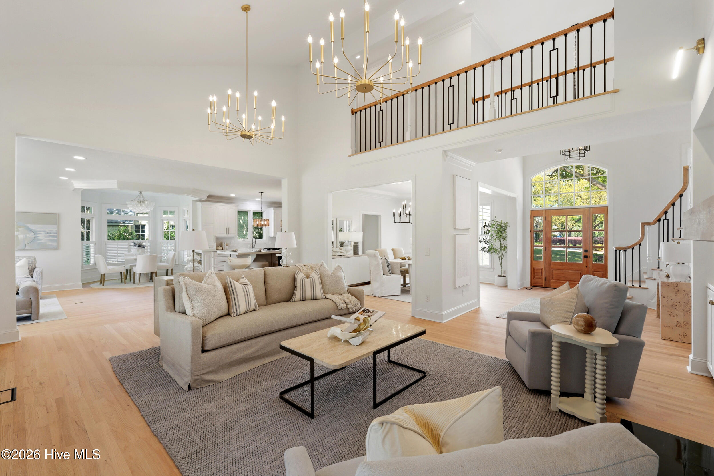 100540721 | Photo 16