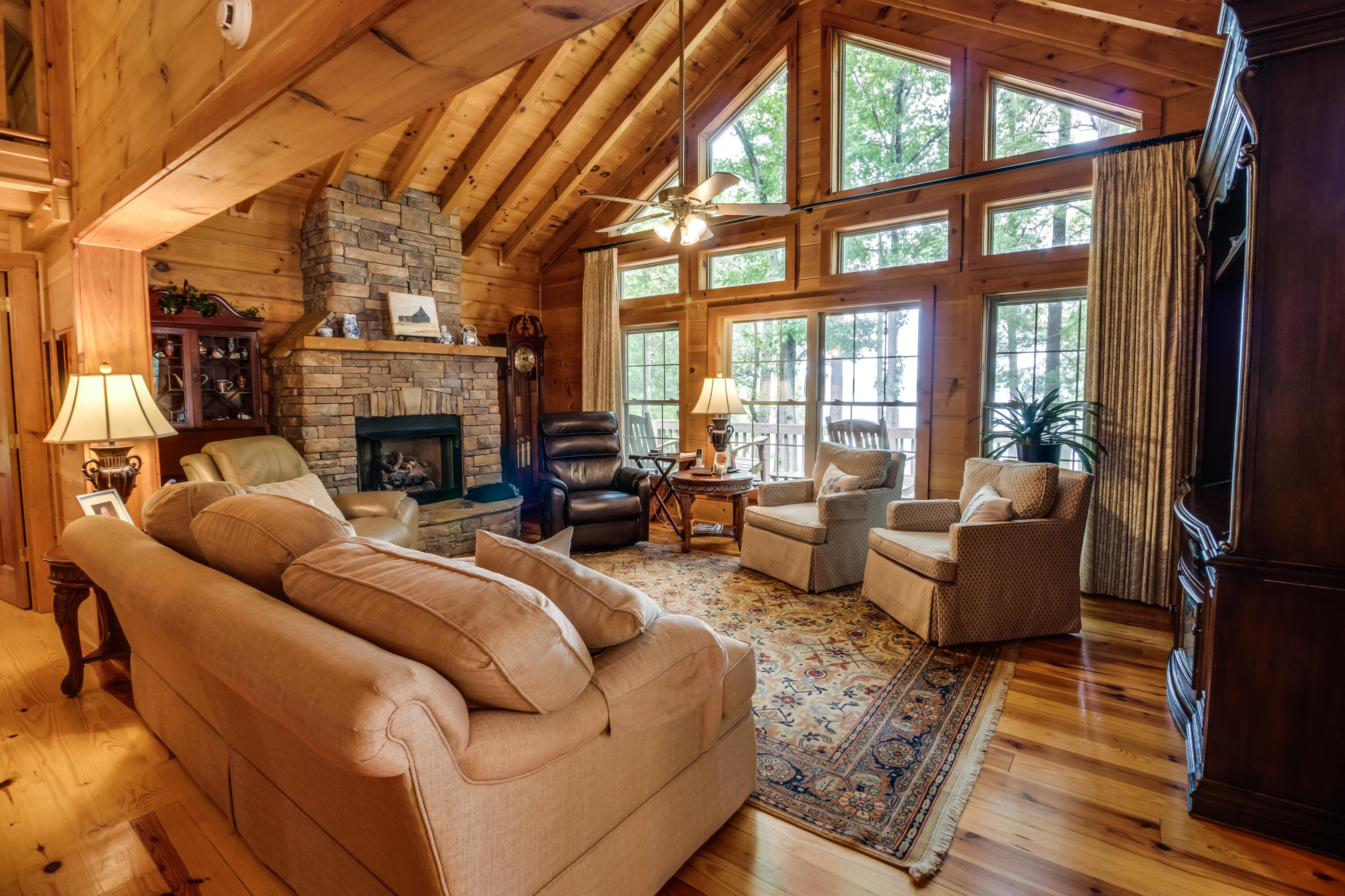 2265 Indian Rd-38