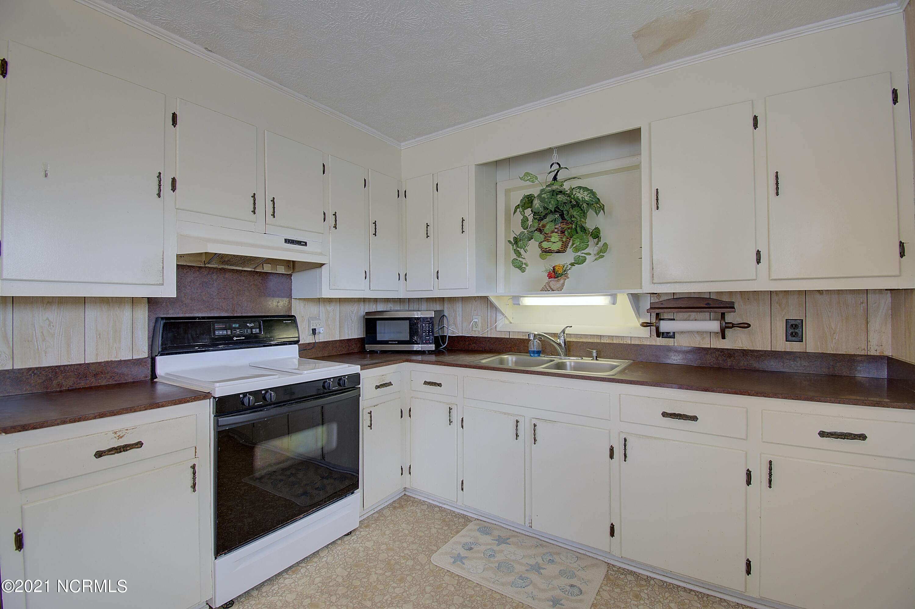 100502162 | Photo 102