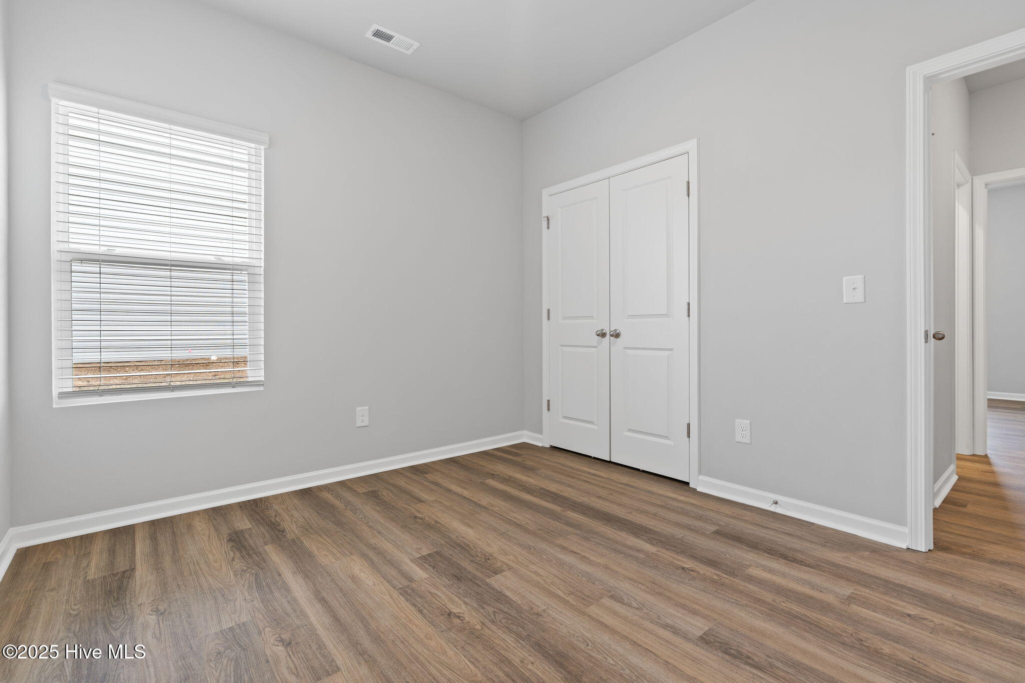 100515265 | Photo 30