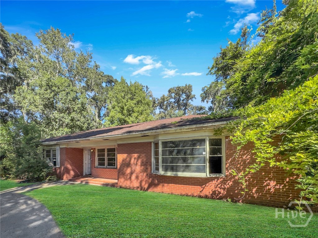 Homes for sale in Savannah, GA | 1918 E 63Rd St, Savannah, GA 31404 | MLS# SA342635