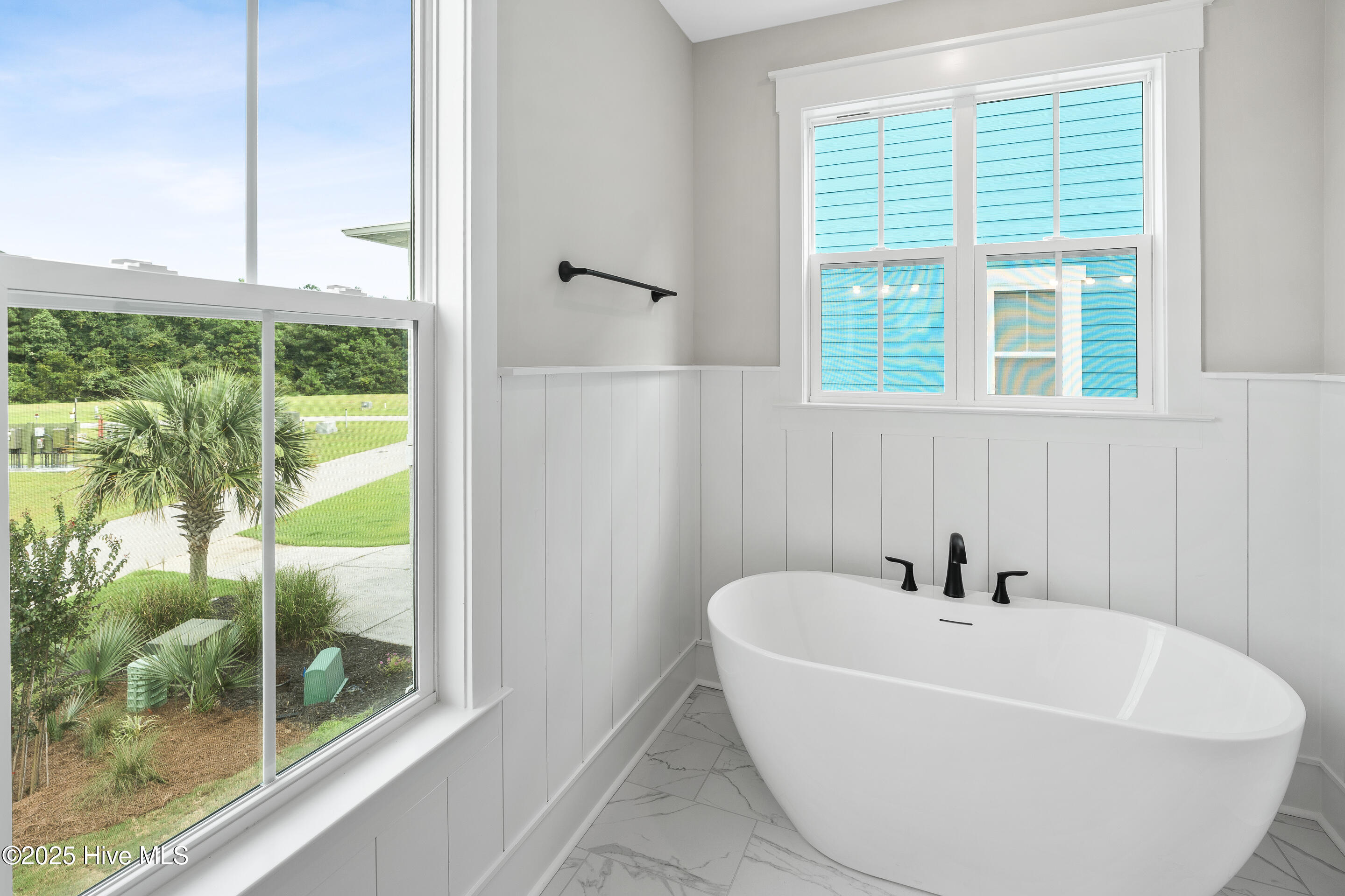 100552235 | Photo 22