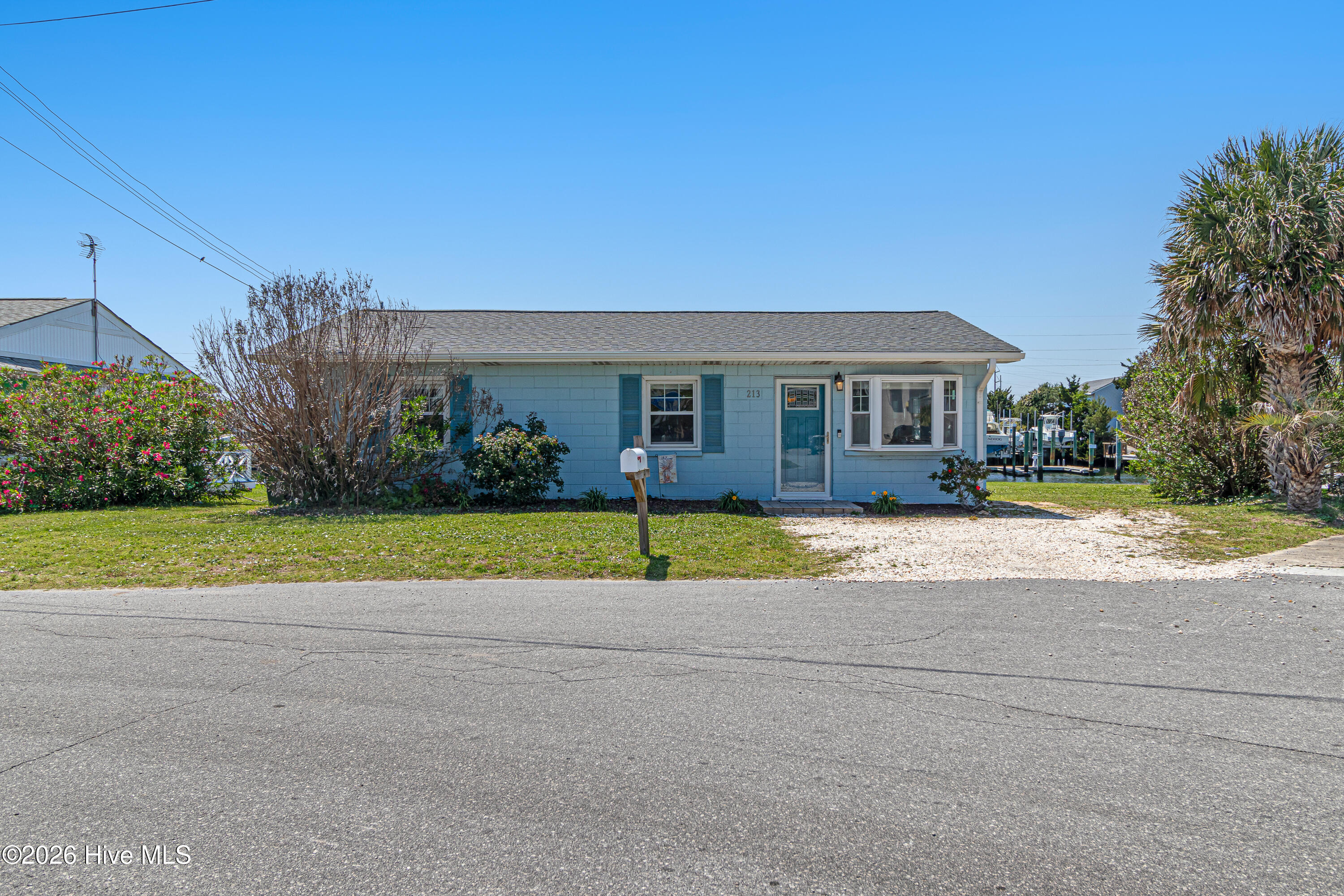 213 W Bogue Sound Drive,Atlantic Beach