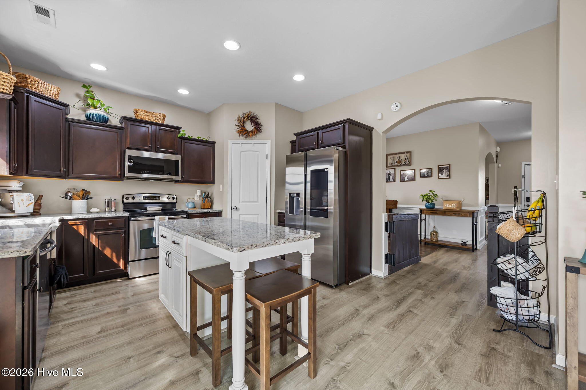 100560524 | Photo 21