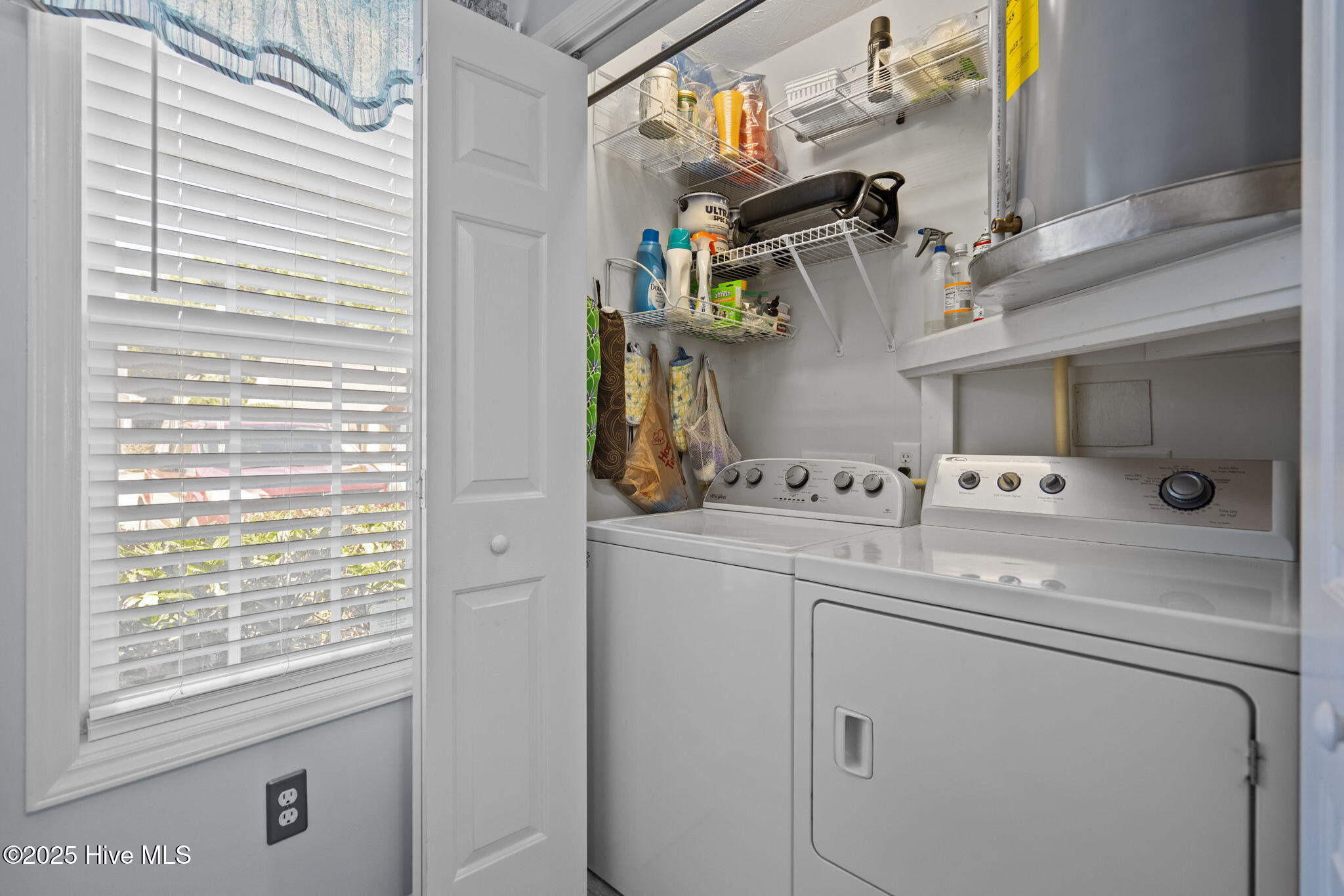 100537421 | Photo 26