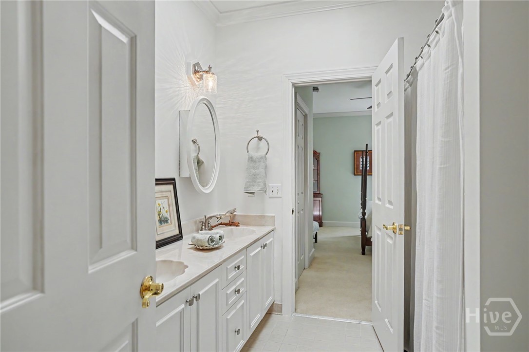 Jack & Jill Bath