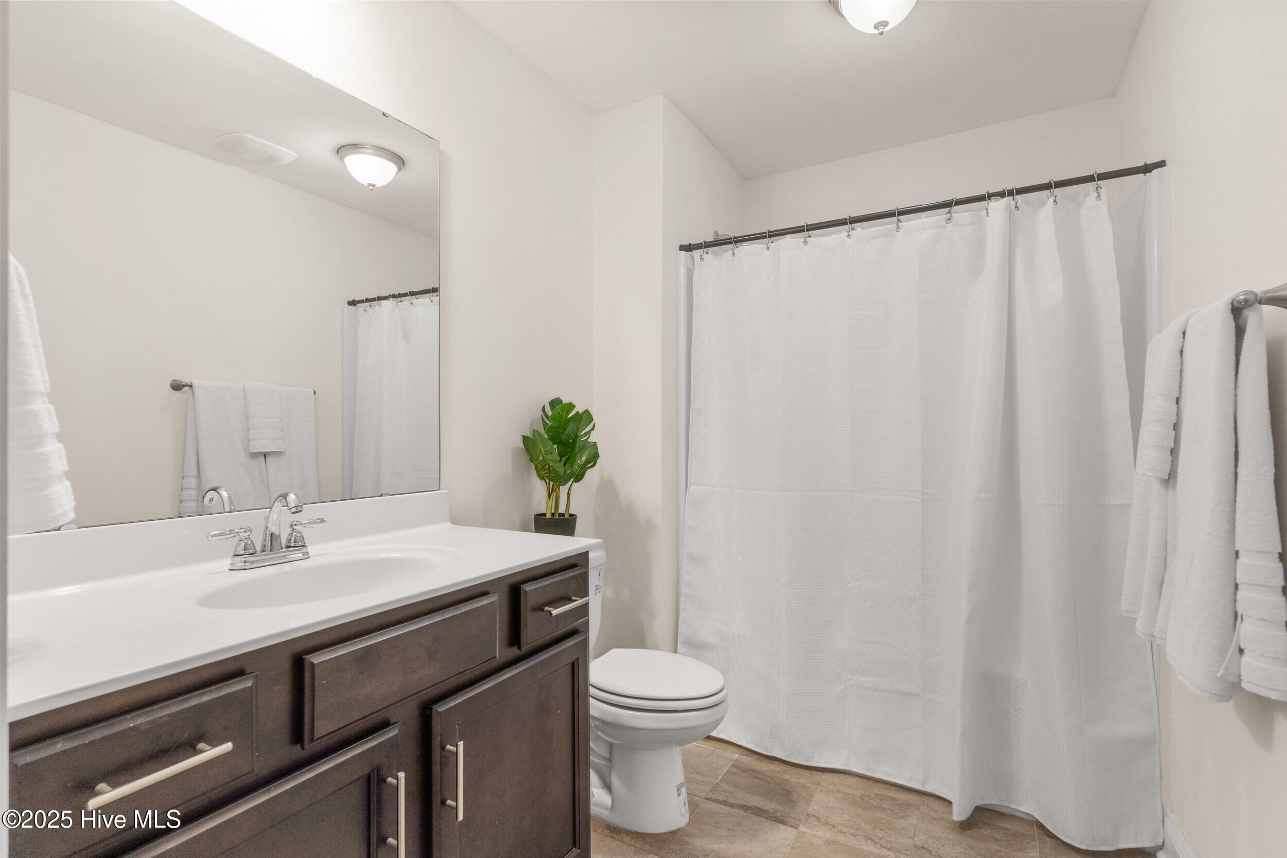 100513907 | Photo 30