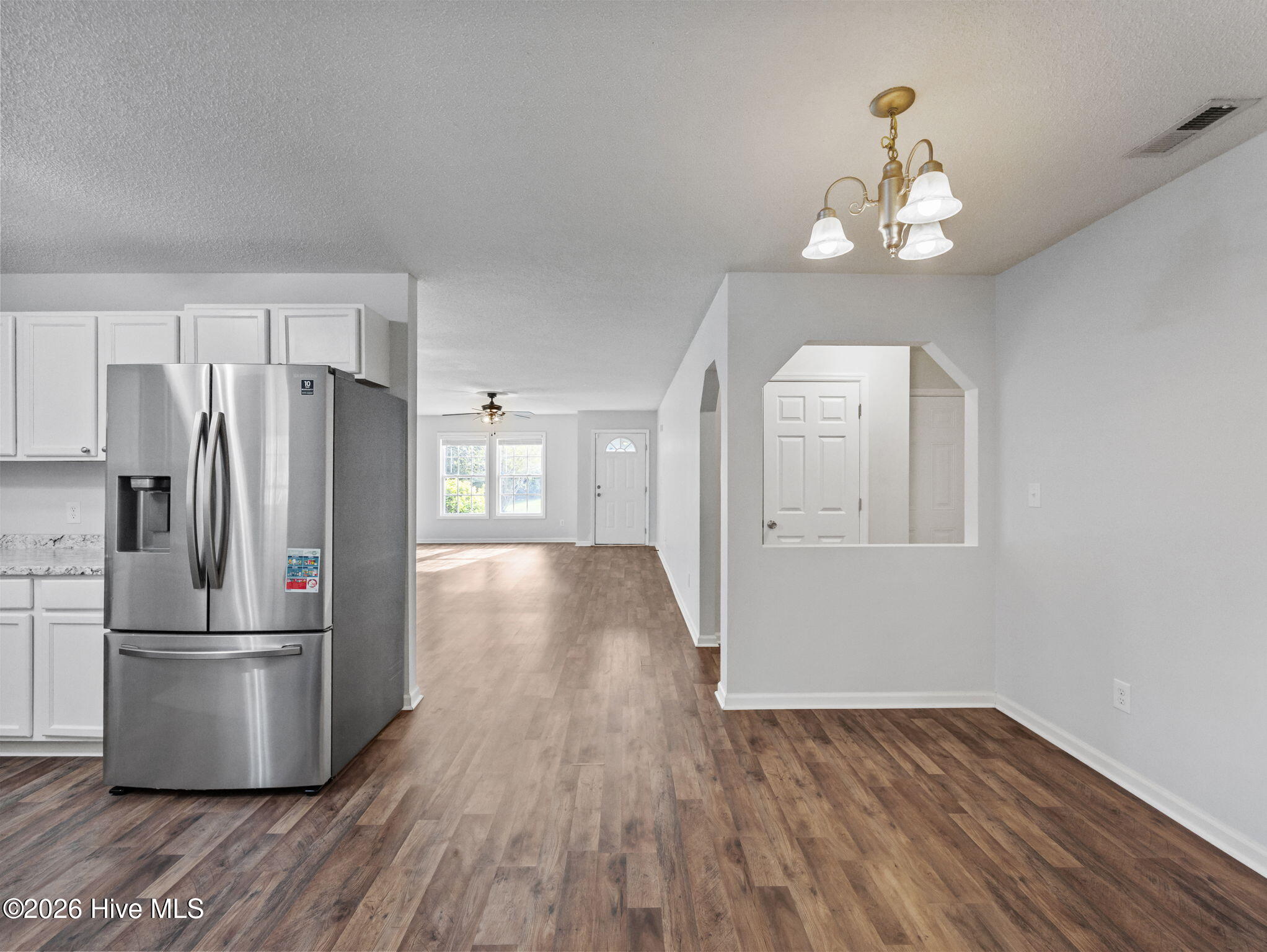 100565489 | Photo 10