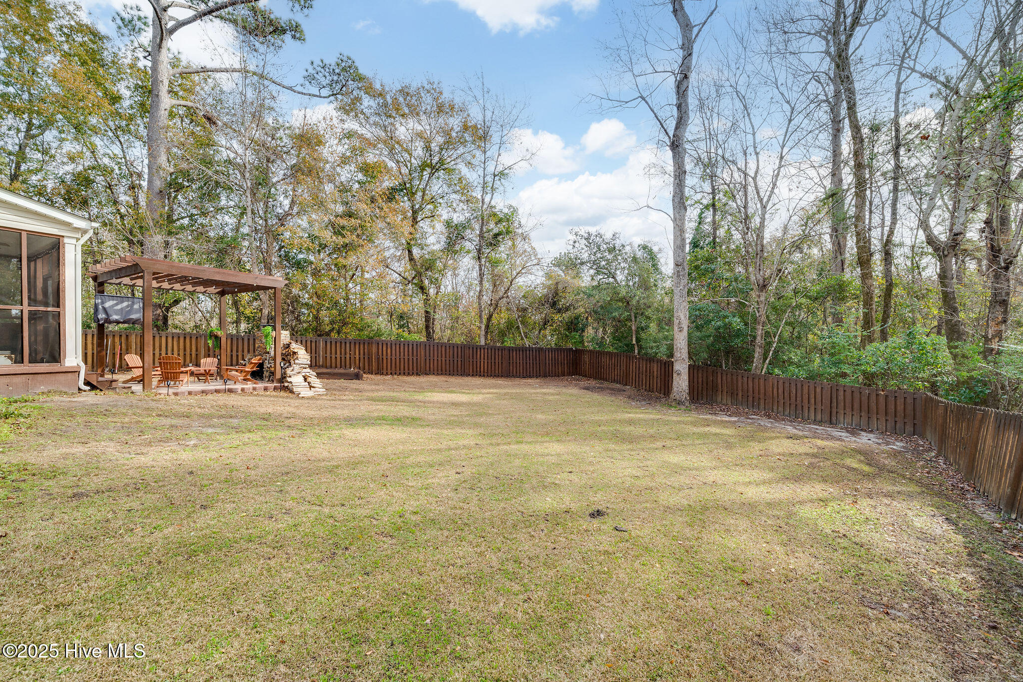 100546826 | Photo 27