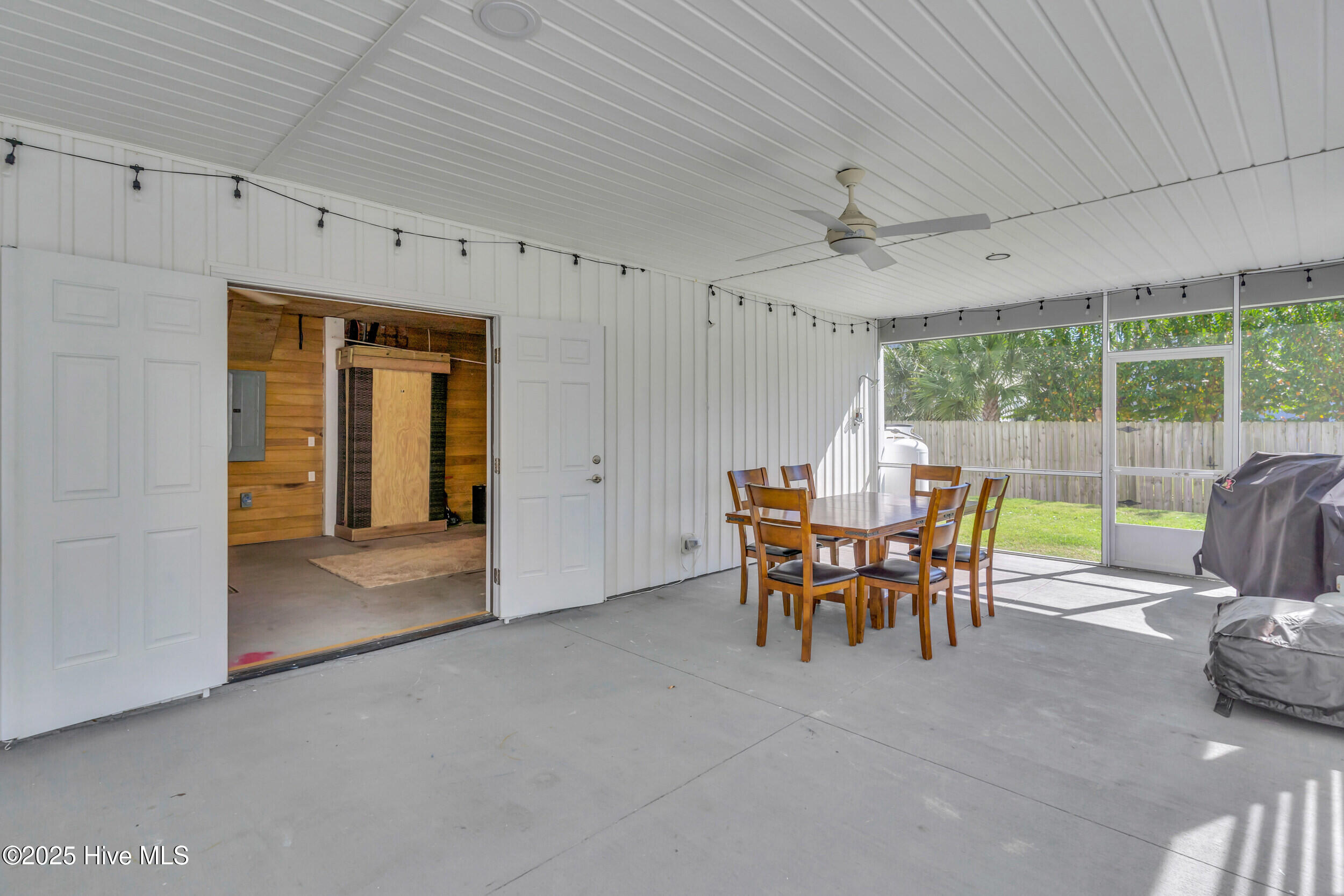 405 Ivy Lane, Carolina Beach, NC, 28428