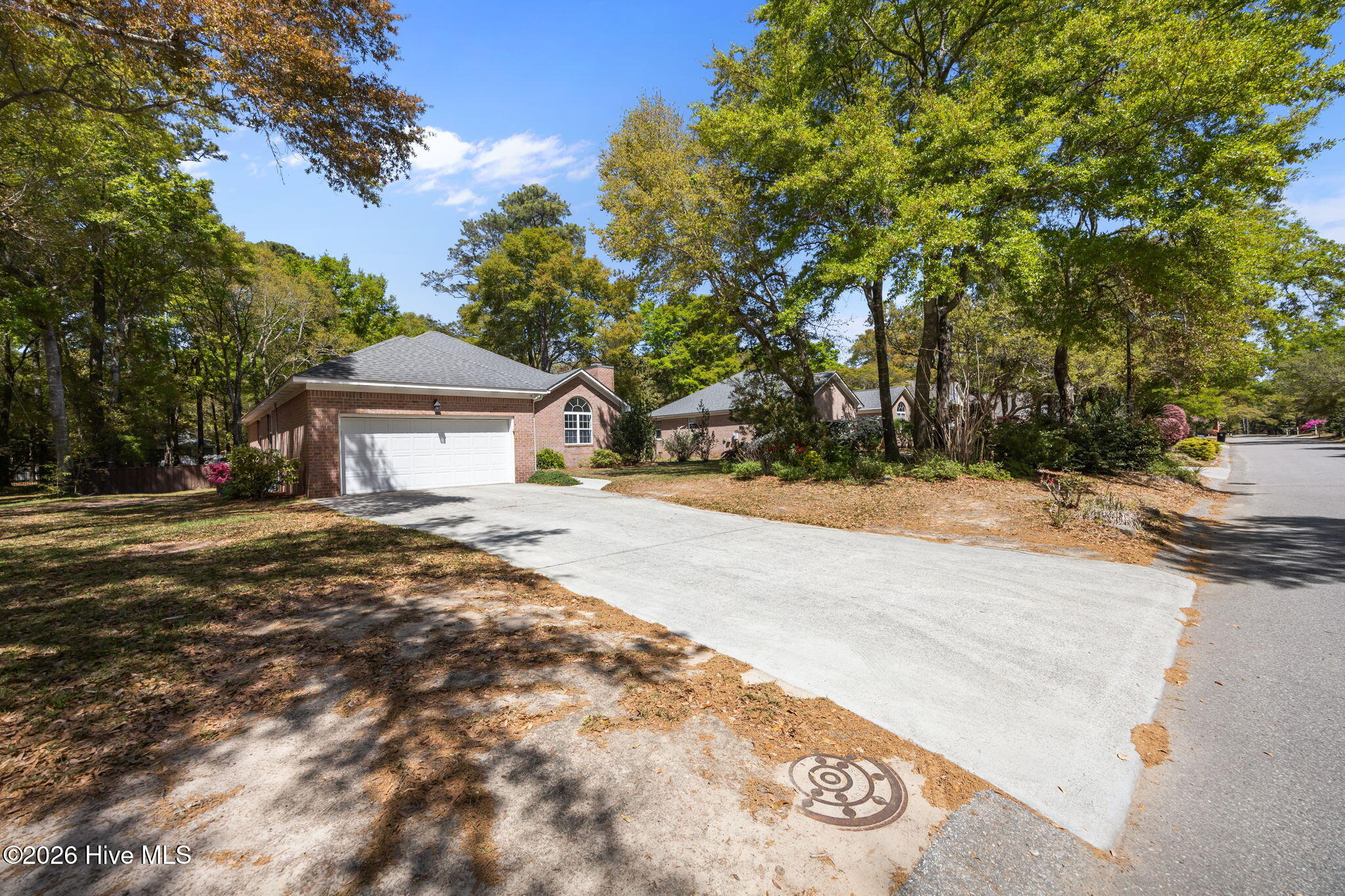 100565188 | Photo 44