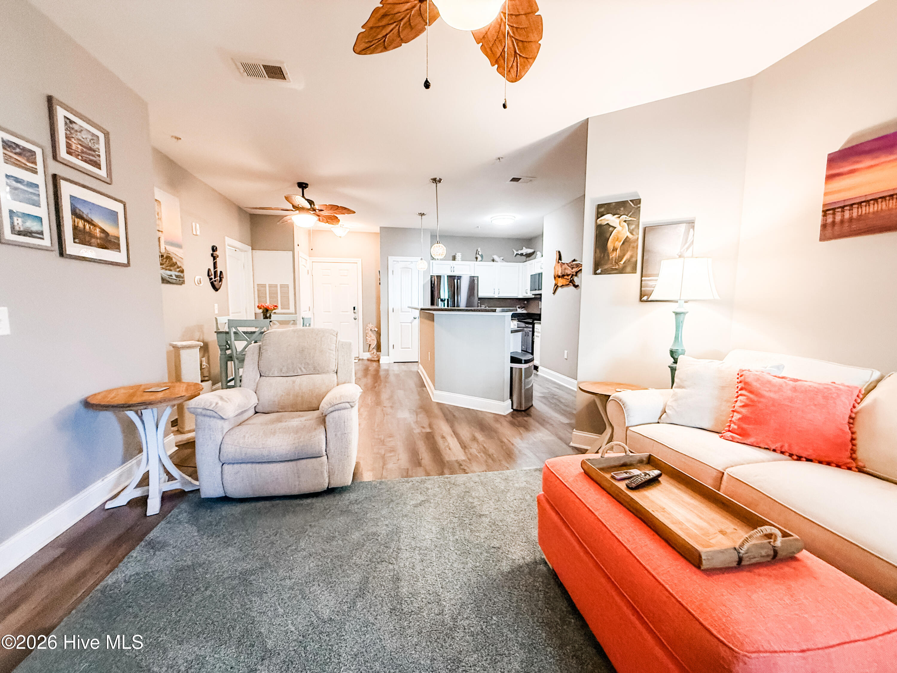 100554593 | Photo 15