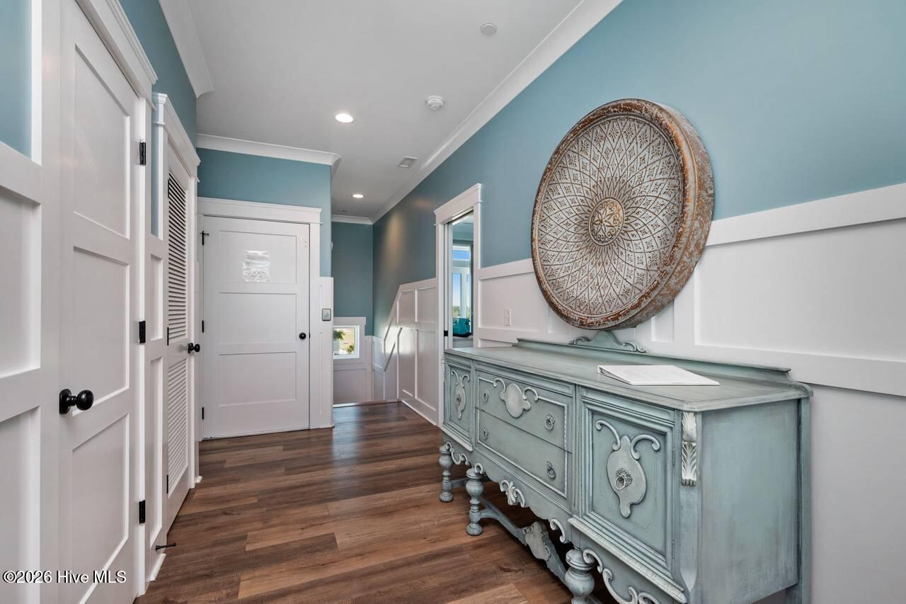 100560212 | Photo 68