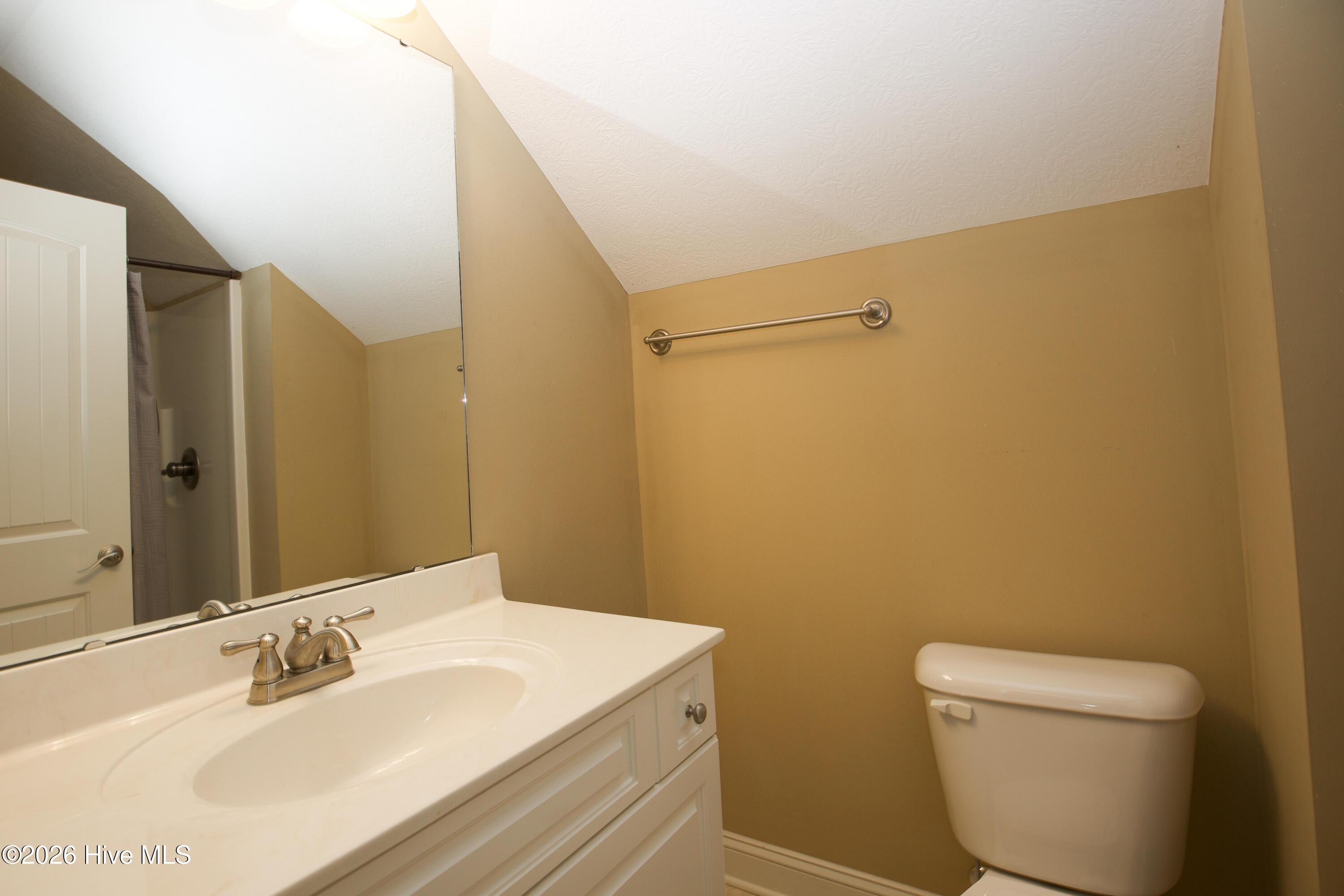 16 Montrose Ct-77