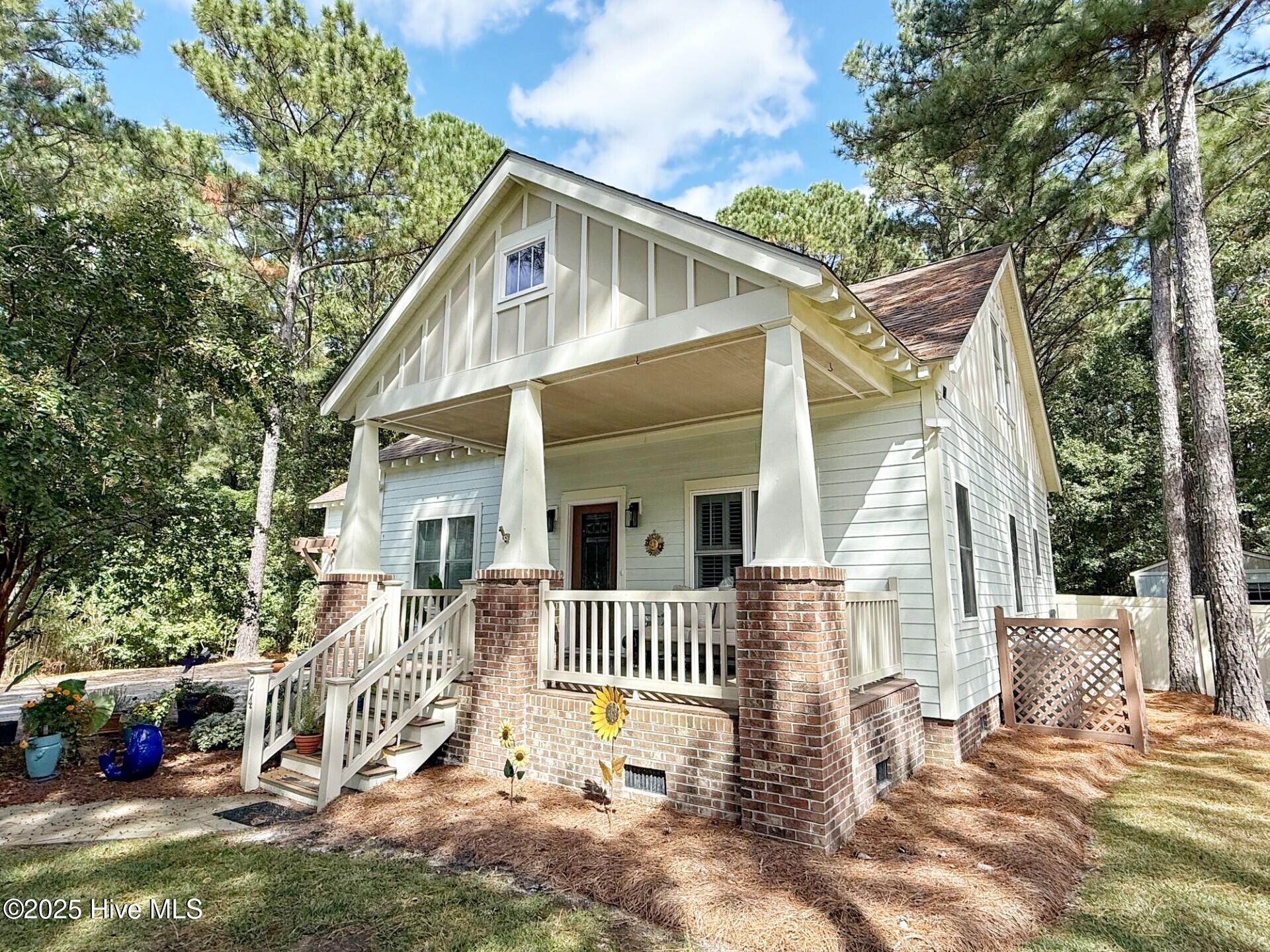 Homes for sale in Minnesott Beach, NC | 24 Muscadine Ct, Minnesott Beach, NC 28510 | MLS# 100533990