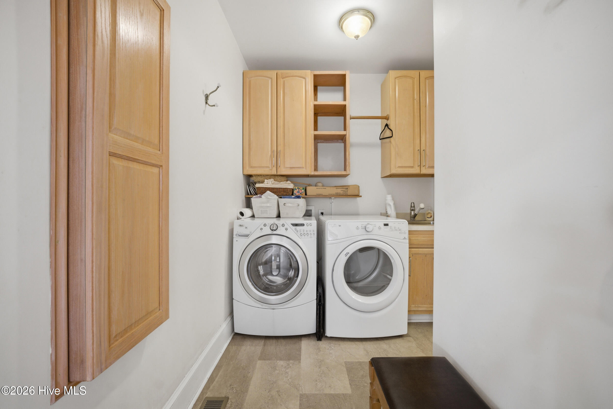 1st floor Laundry room