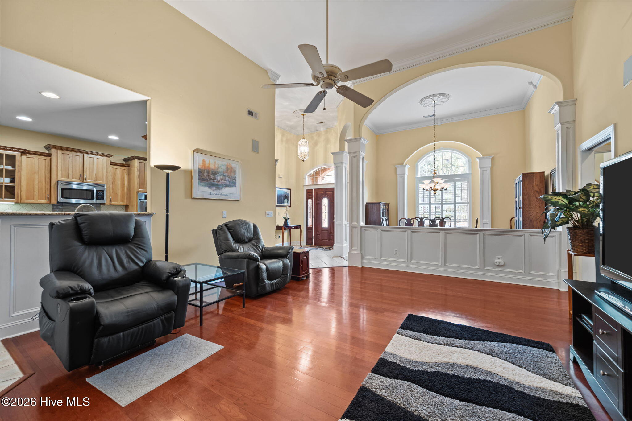 100552548 | Photo 10