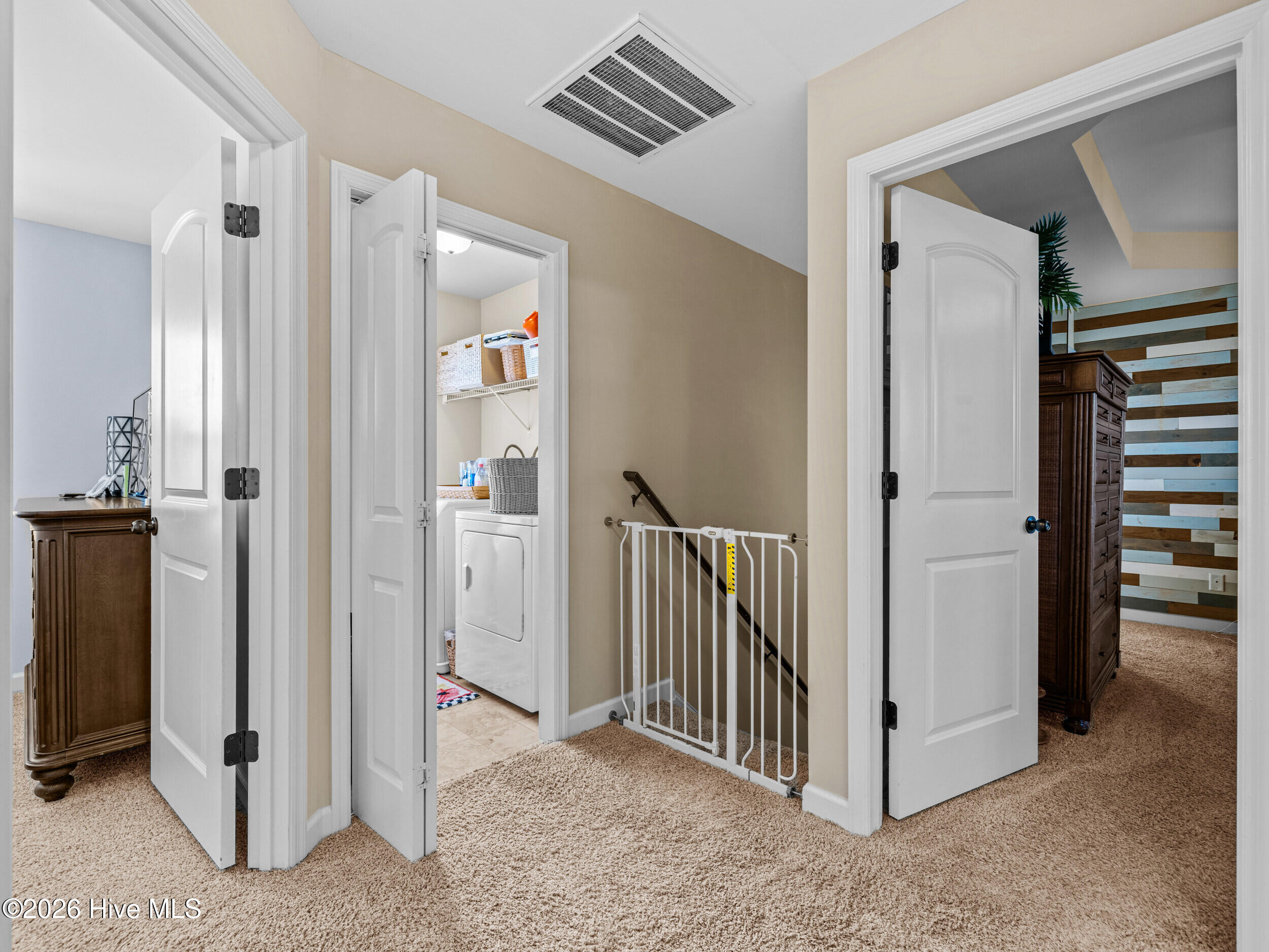 100559159 | Photo 31