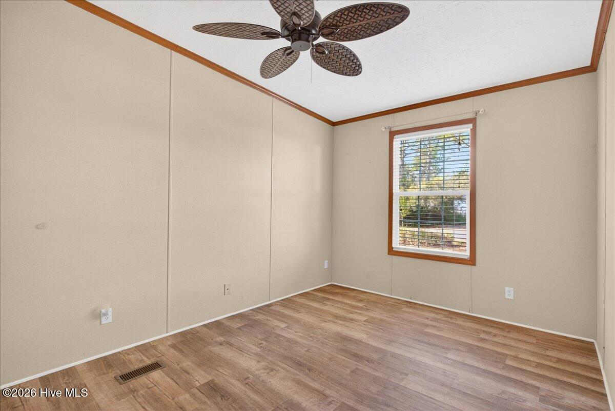 100553428 | Photo 34