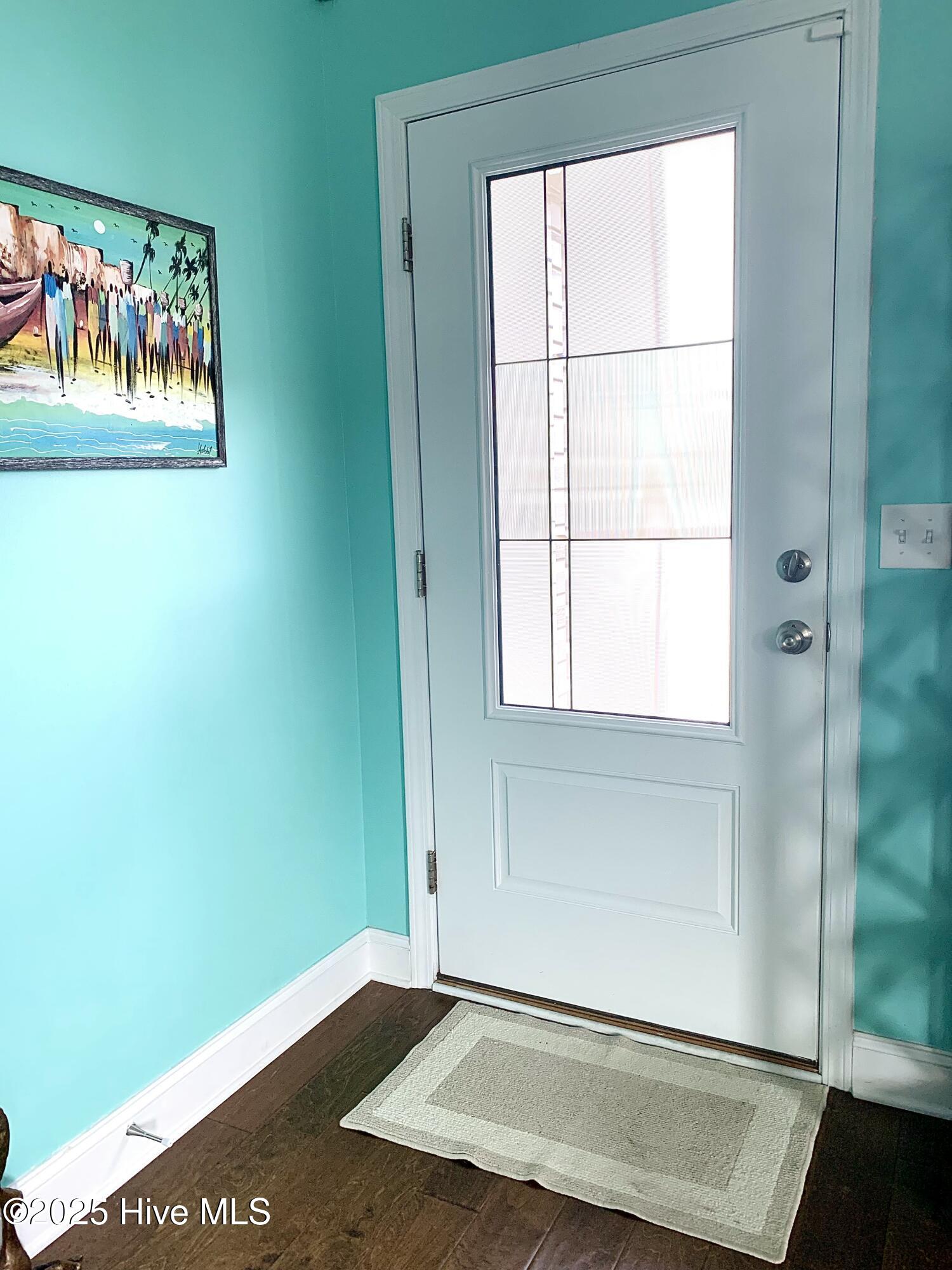 100536015 | Photo 18