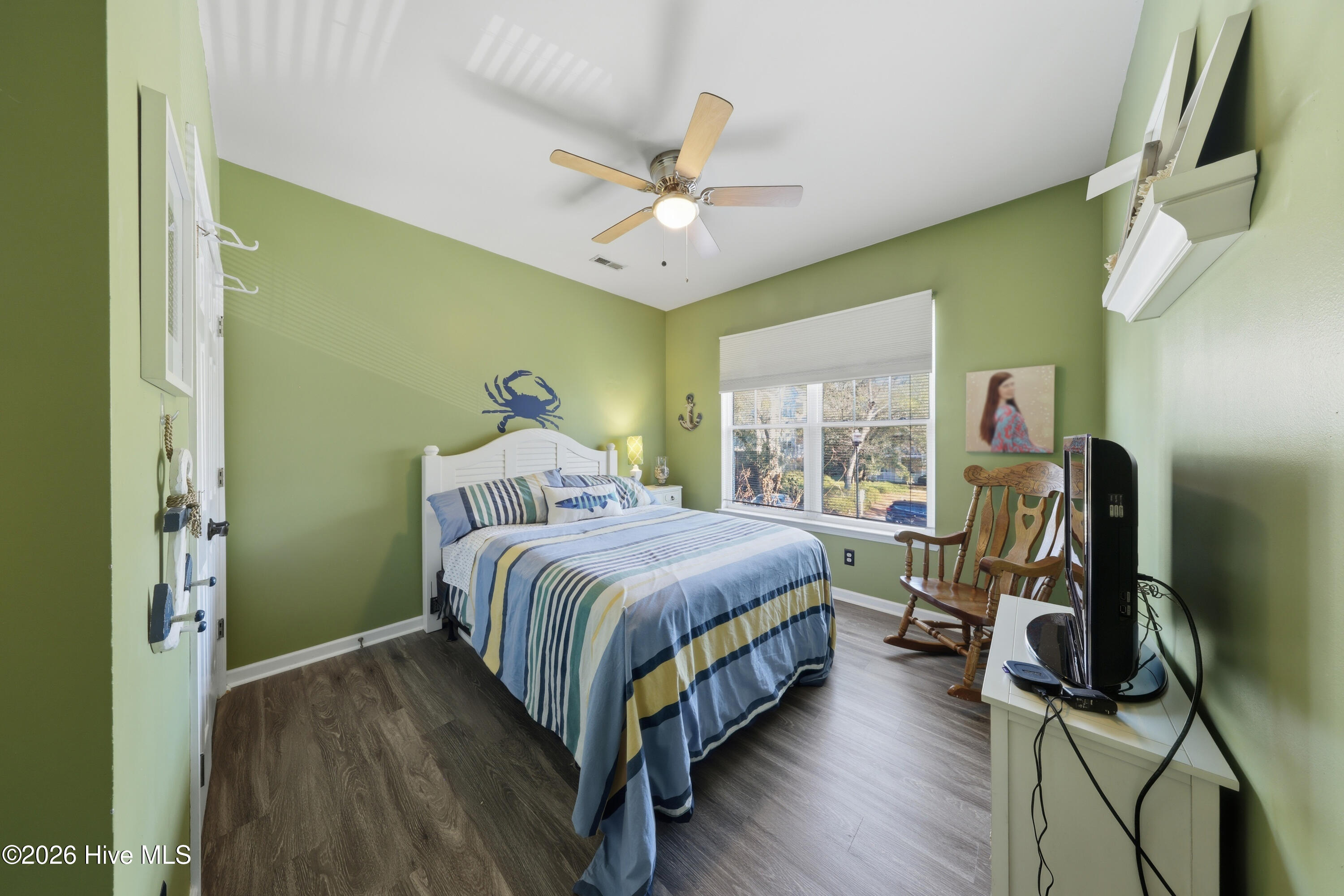 100557540 | Photo 30