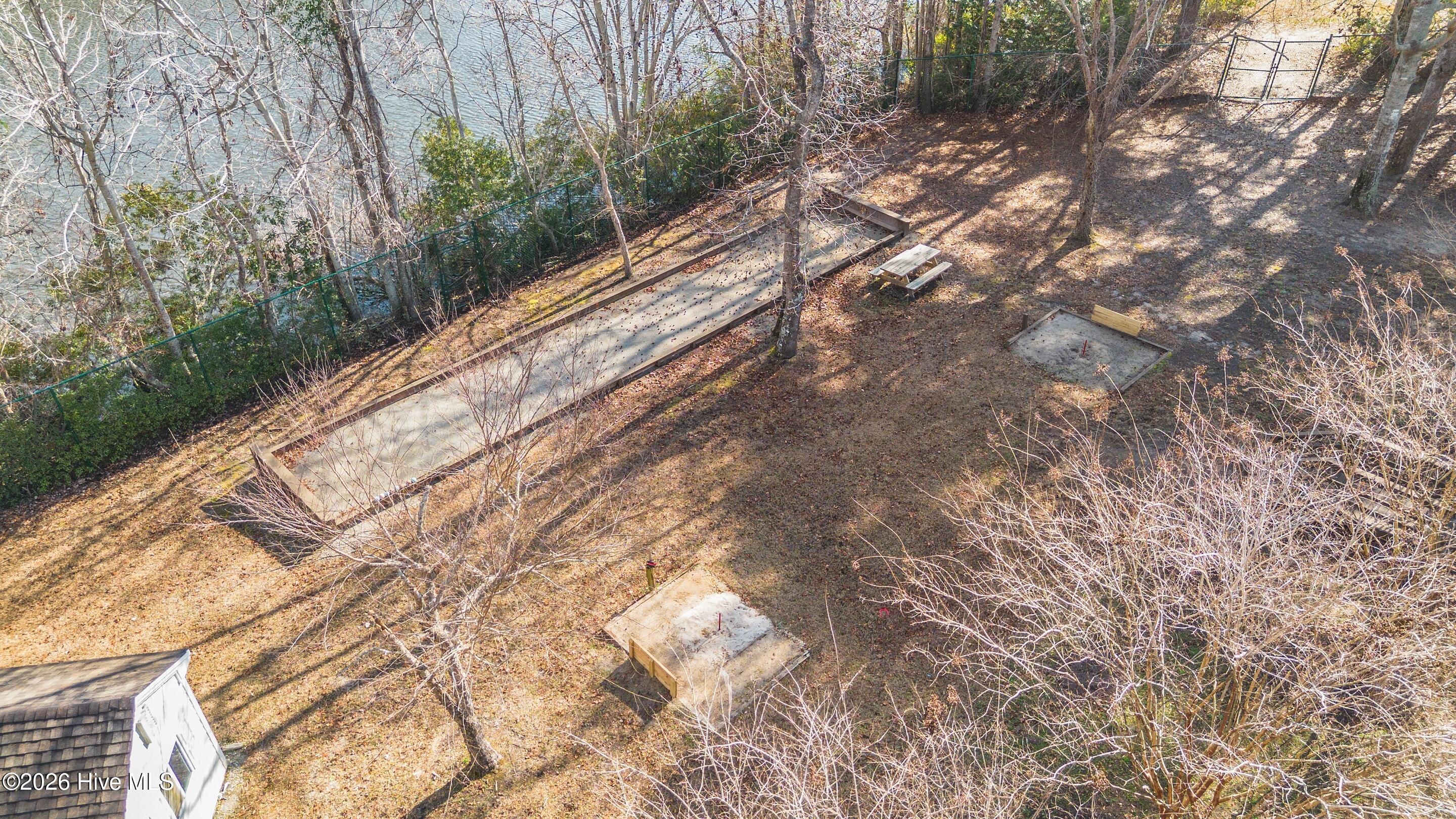 100548504 | Photo 68