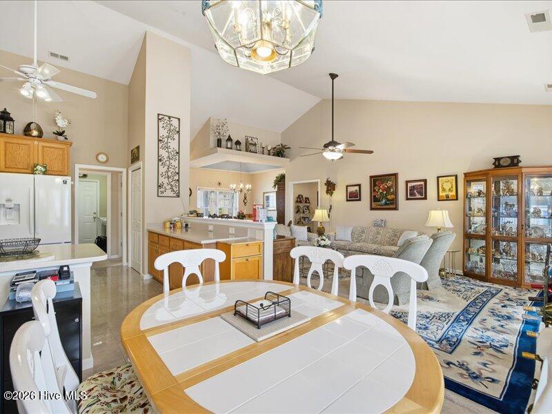 100563793 | Photo 20