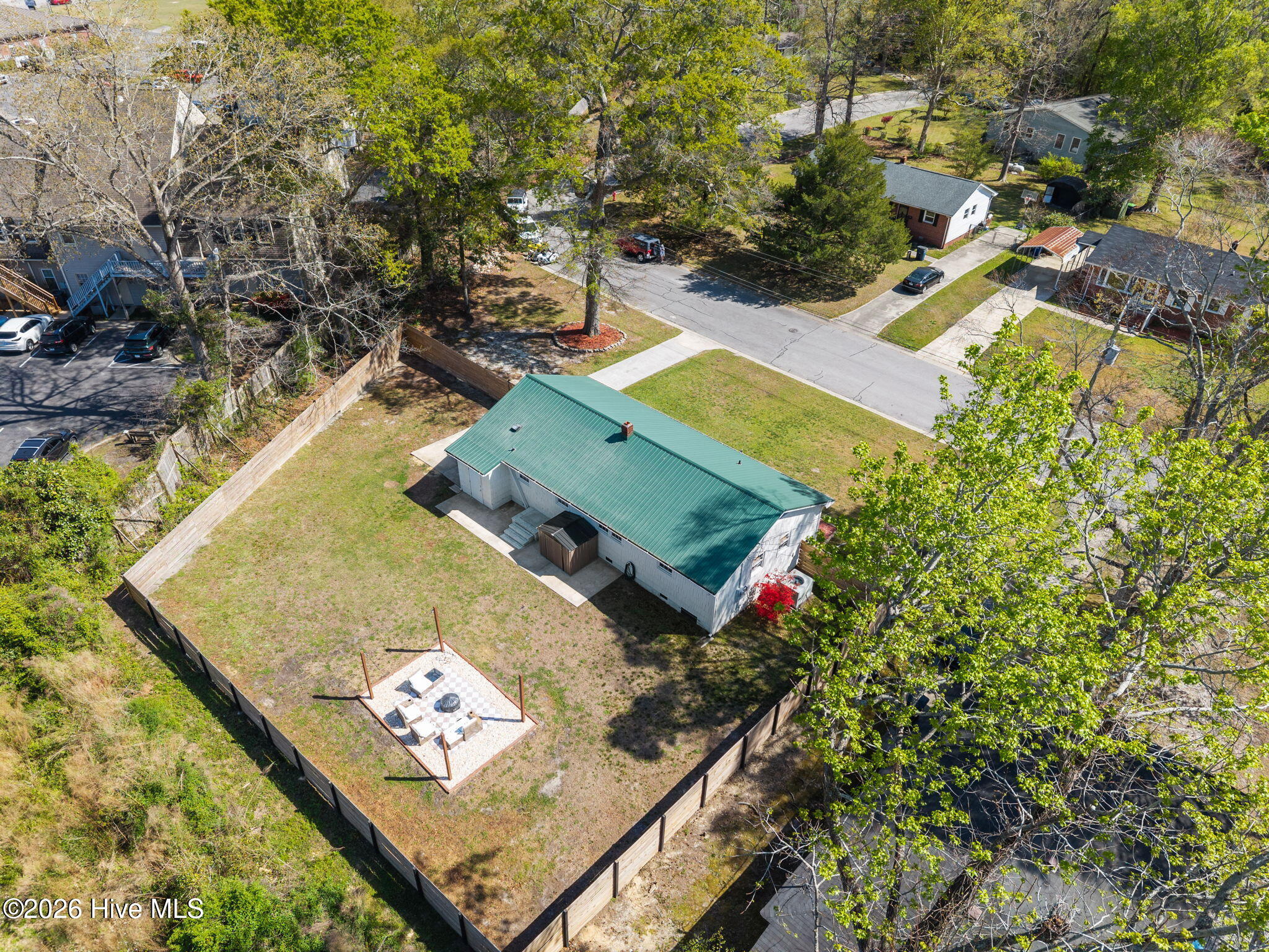 100564380 | Photo 32