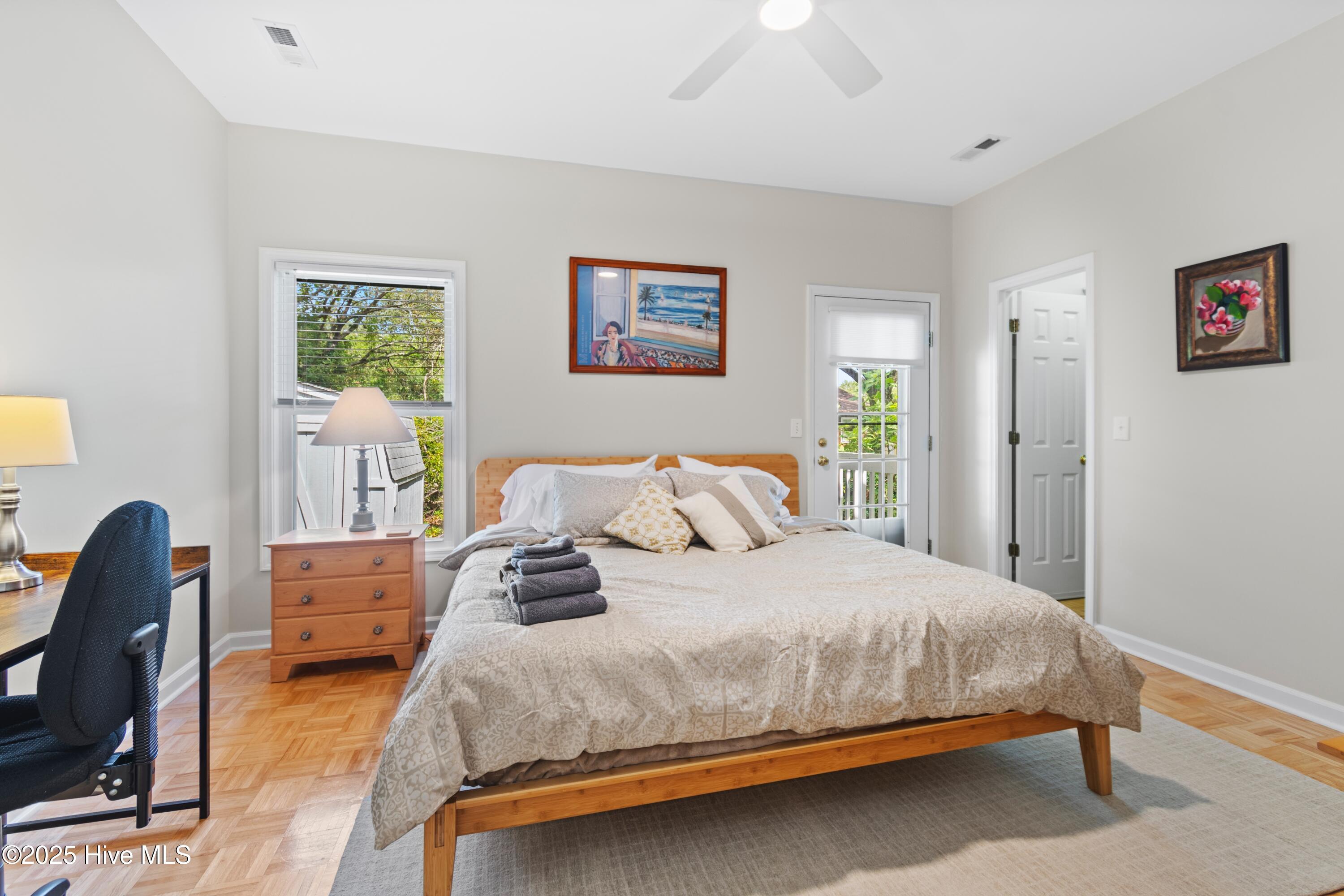 100522273 | Photo 21