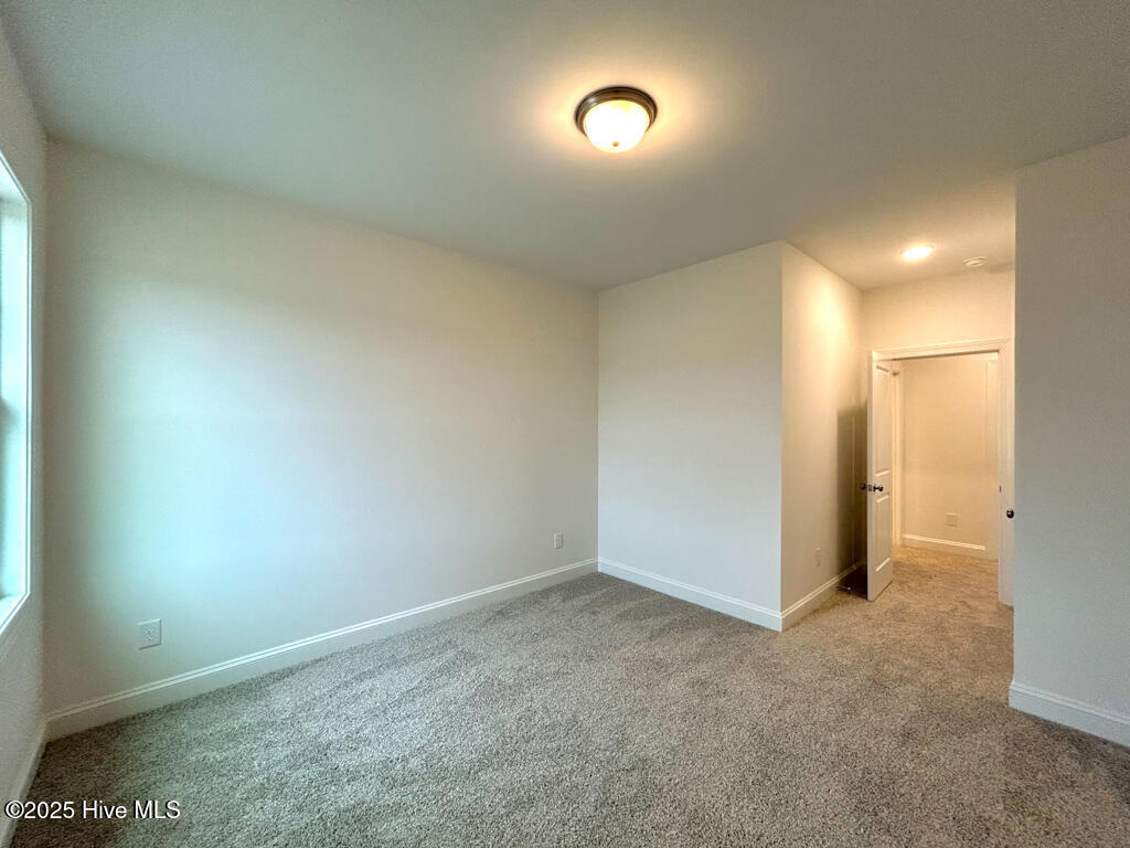 100510036 | Photo 54