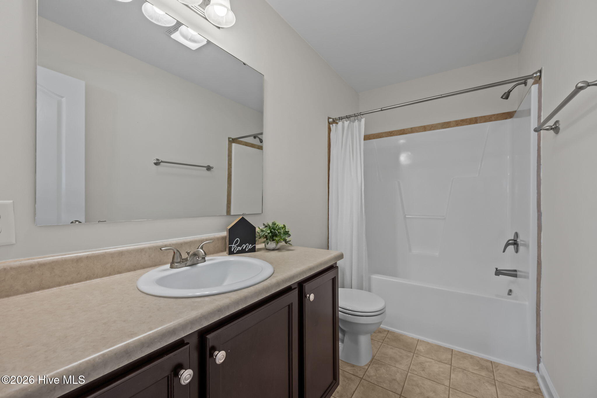 100570344 | Photo 31