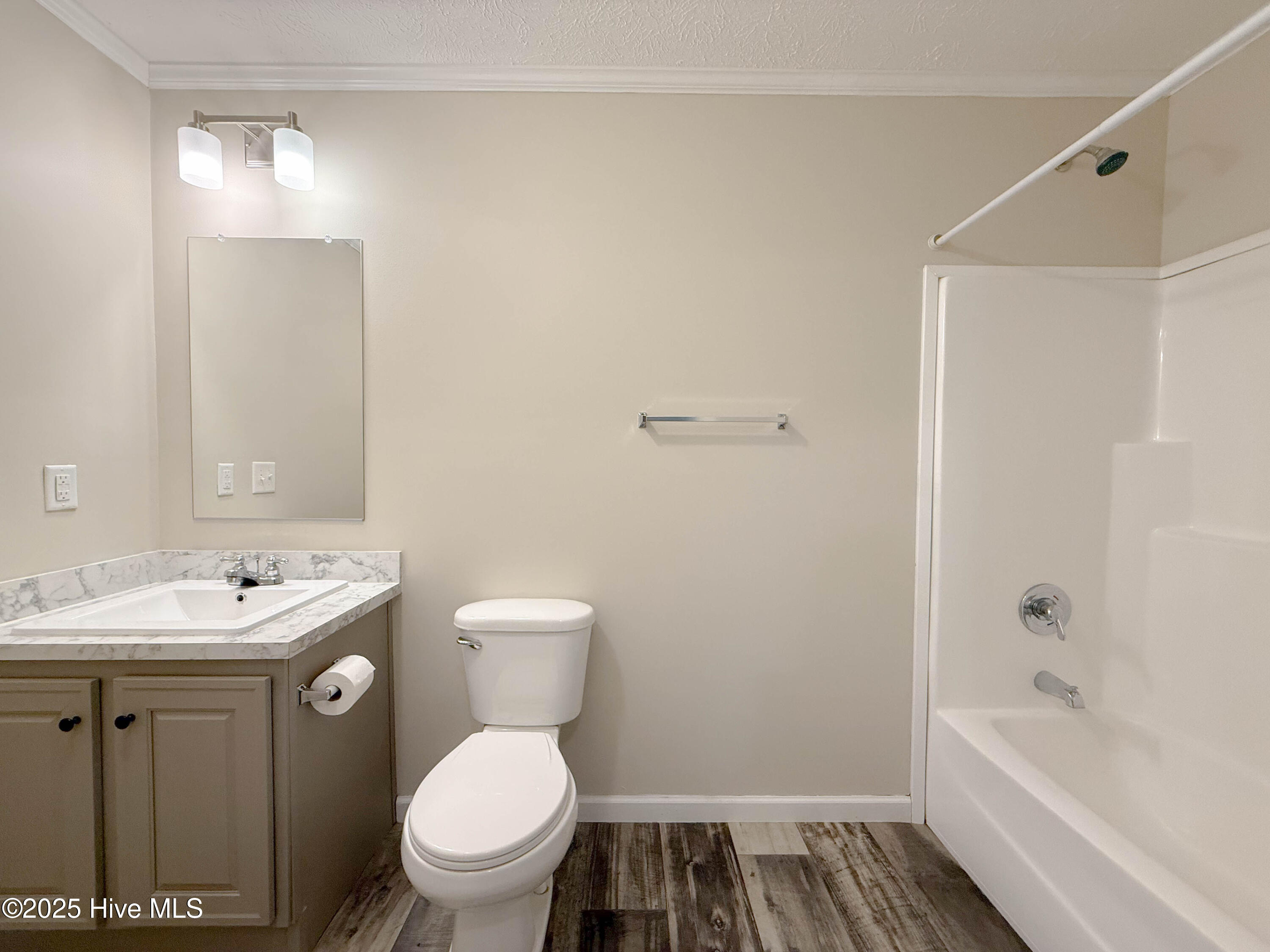 100540094 | Photo 61