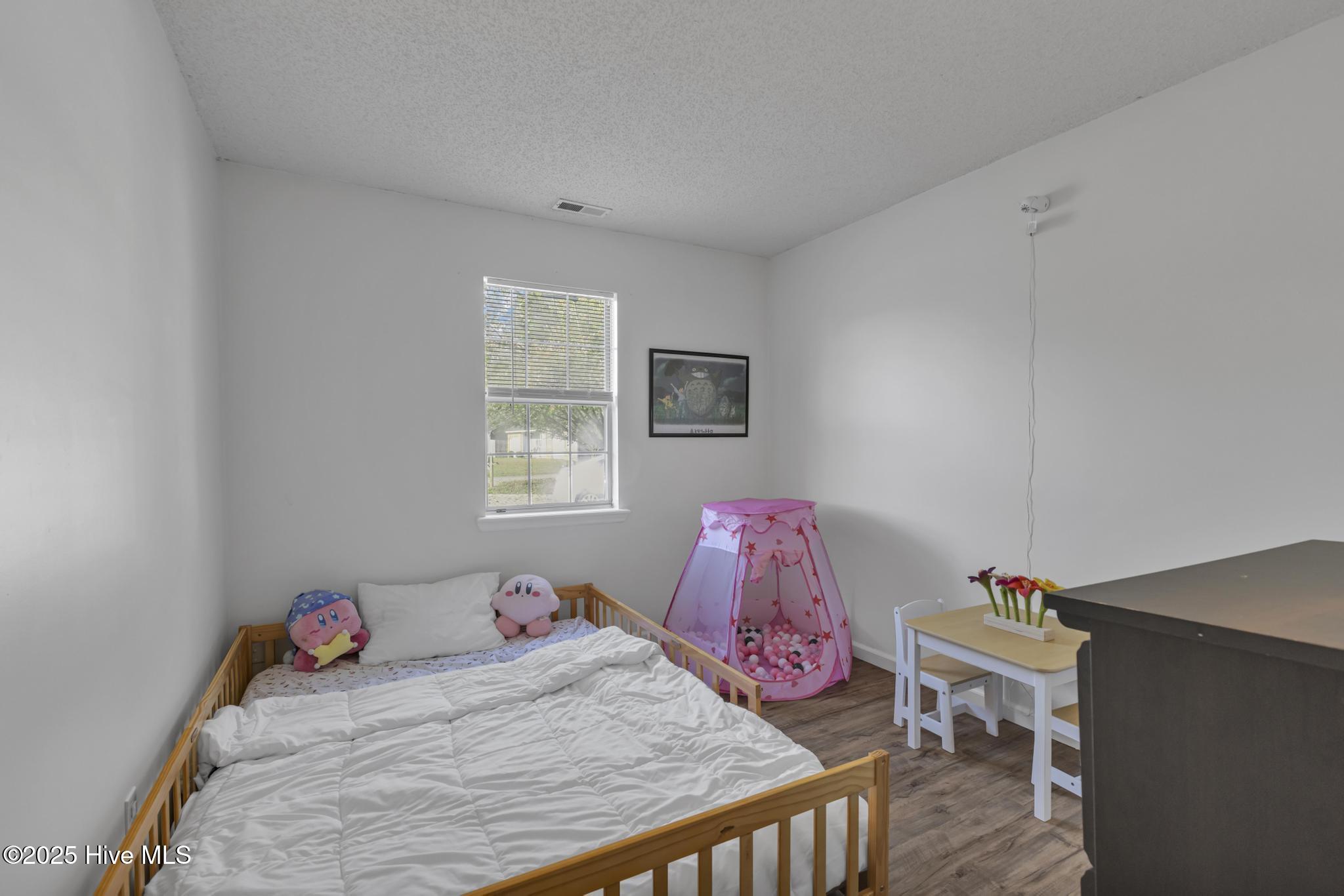 406 Singletree Court, Jacksonville, NC 28540 – photo 21: 425A4140
