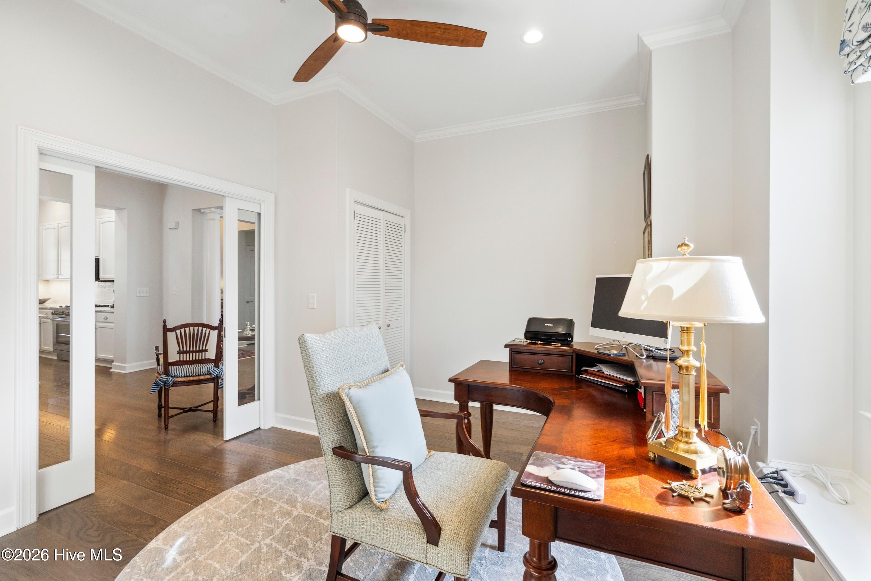 100550274 | Photo 32