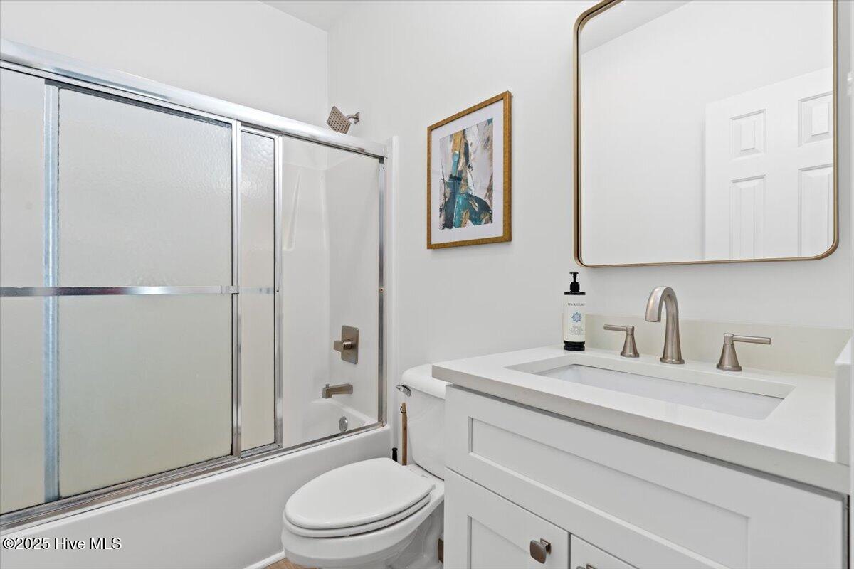 100540998 | Photo 31