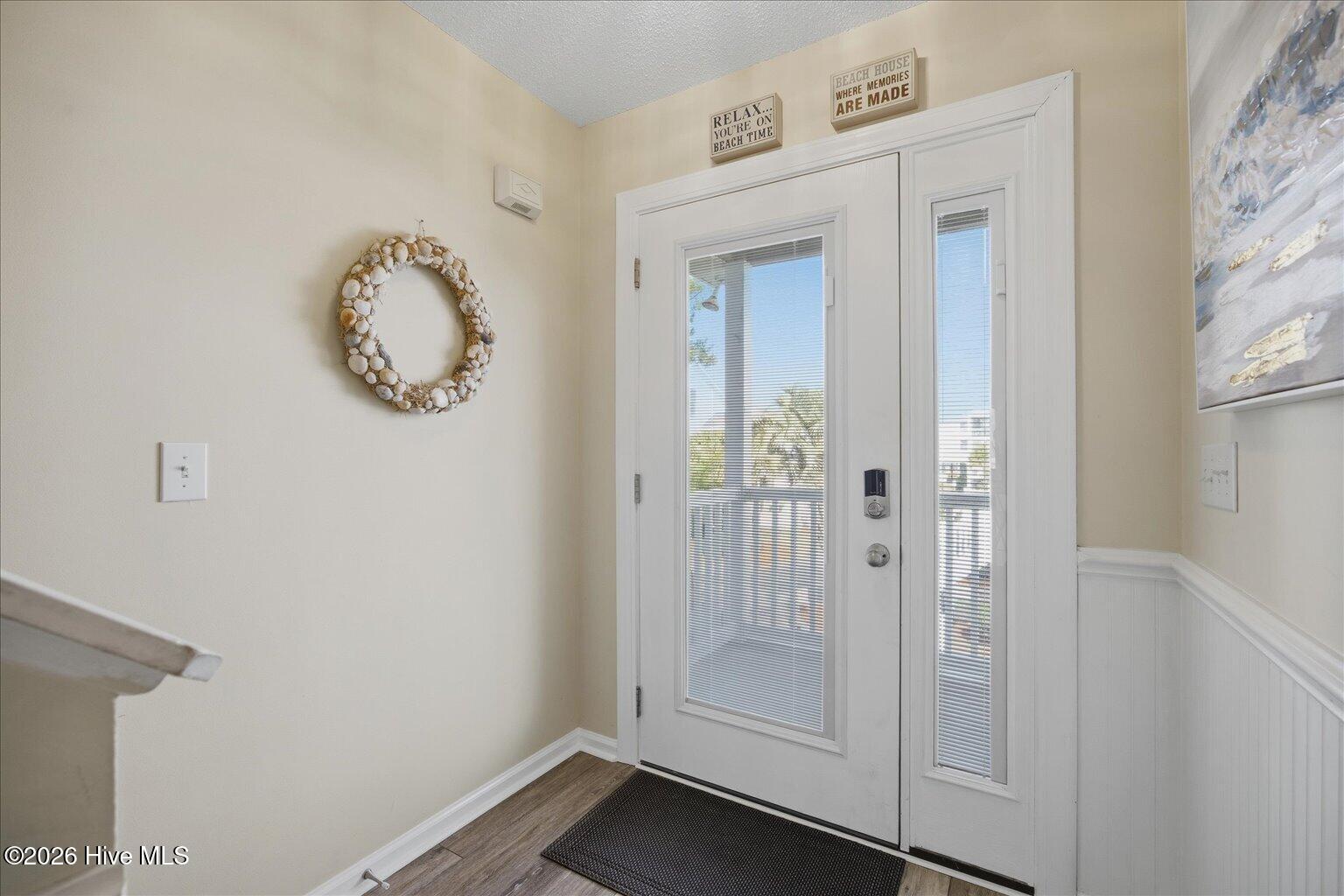 100558776 | Photo 32